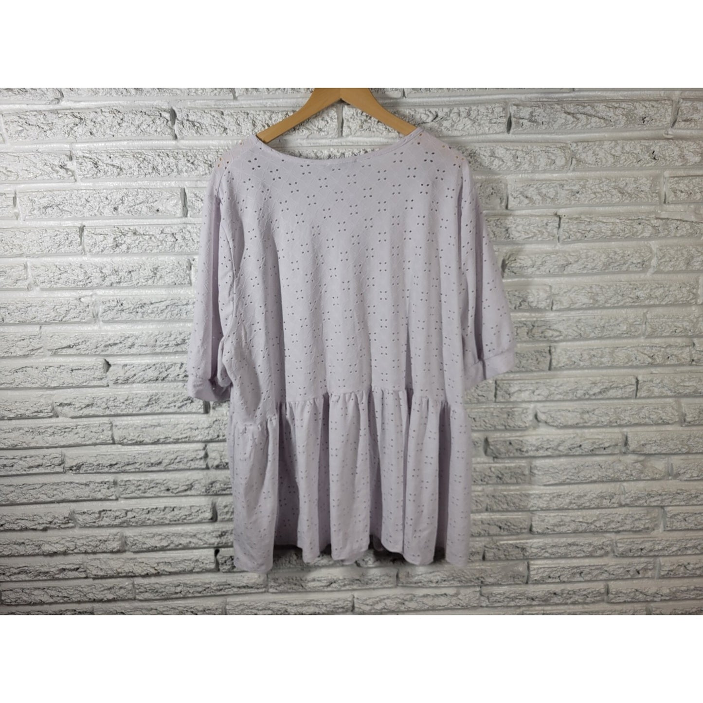 Boohoo Women Top 22 Plus 3/4 Sleeve White Eyelet Comfort Waist Poly Blend Casual