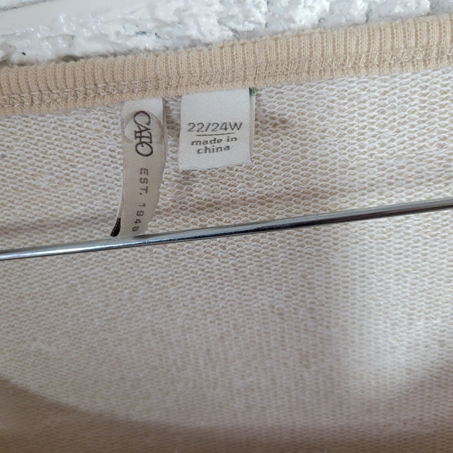 Cato Est 1946 Womens Sweatshirt 22W 24W Plus Beige 3D Mittens Stay Cozy Metallic