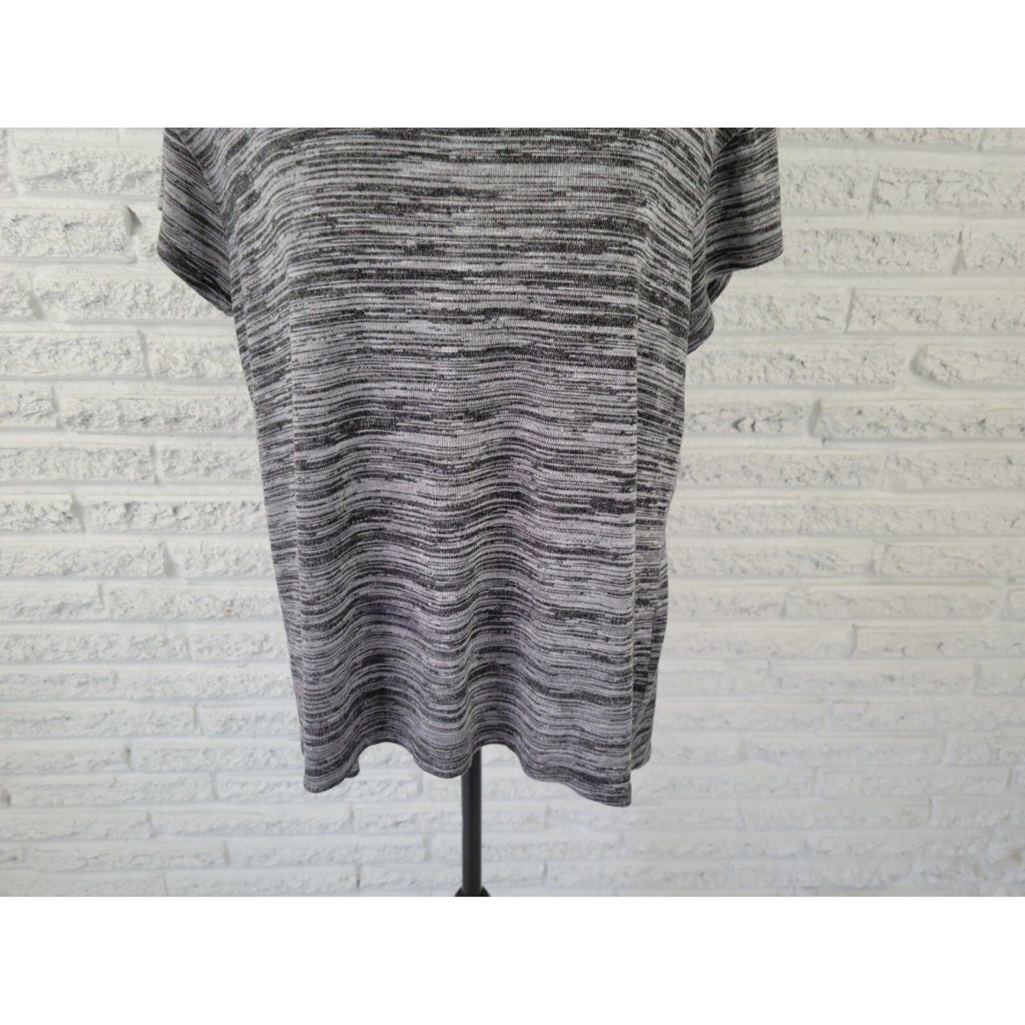 Torrid Womens Shirt 0 0X Tee Cap Sleeve Mesh Back Black Heather Casual Stretchy