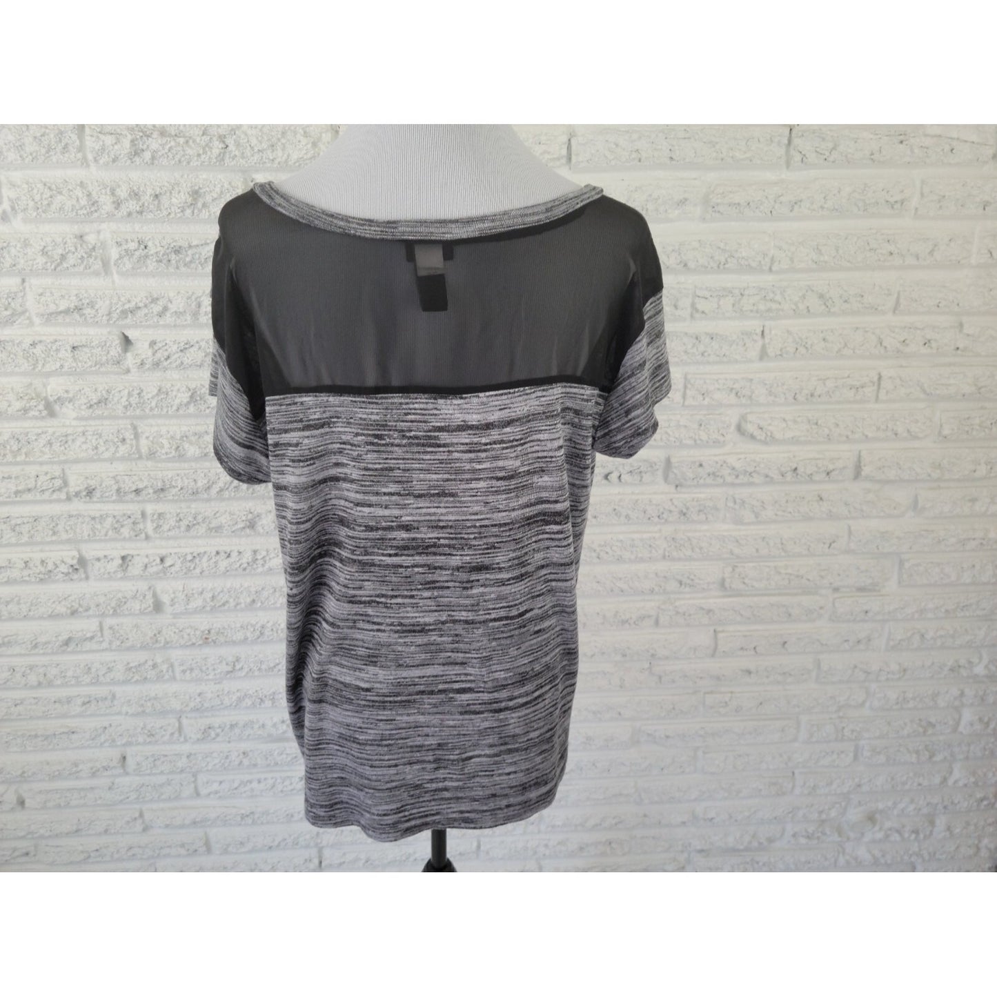 Torrid Womens Shirt 0 0X Tee Cap Sleeve Mesh Back Black Heather Casual Stretchy