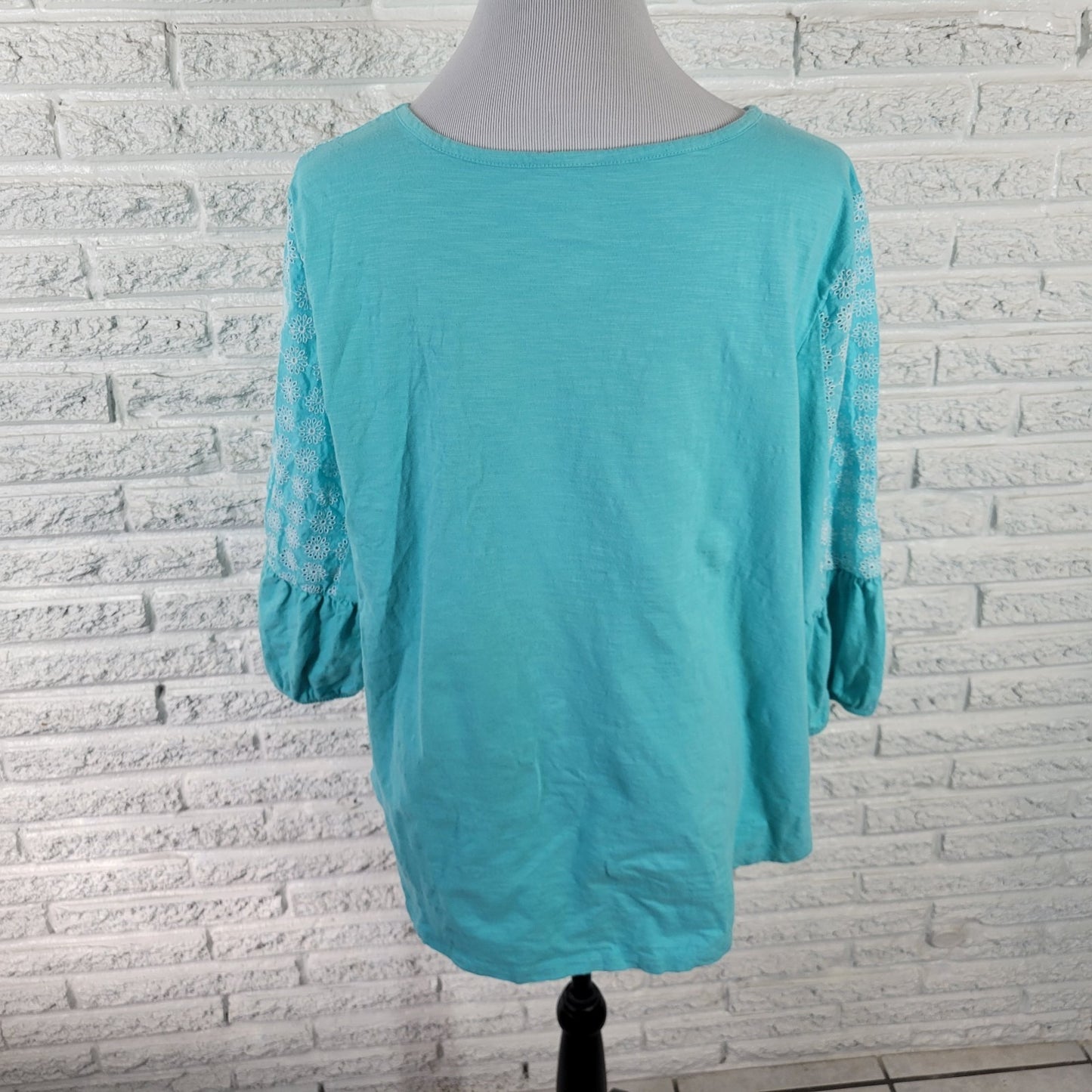 St Johns Bay Womens Top 1X Plus 3/4 Sleeve Blue Cotton Eyelet Lightweight Casual