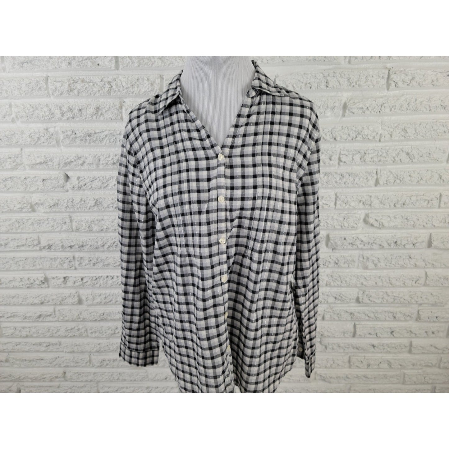 Liz Claiborne Womens Shirt Extra Large XL  Button Up Collar Semi Sheer Plaid