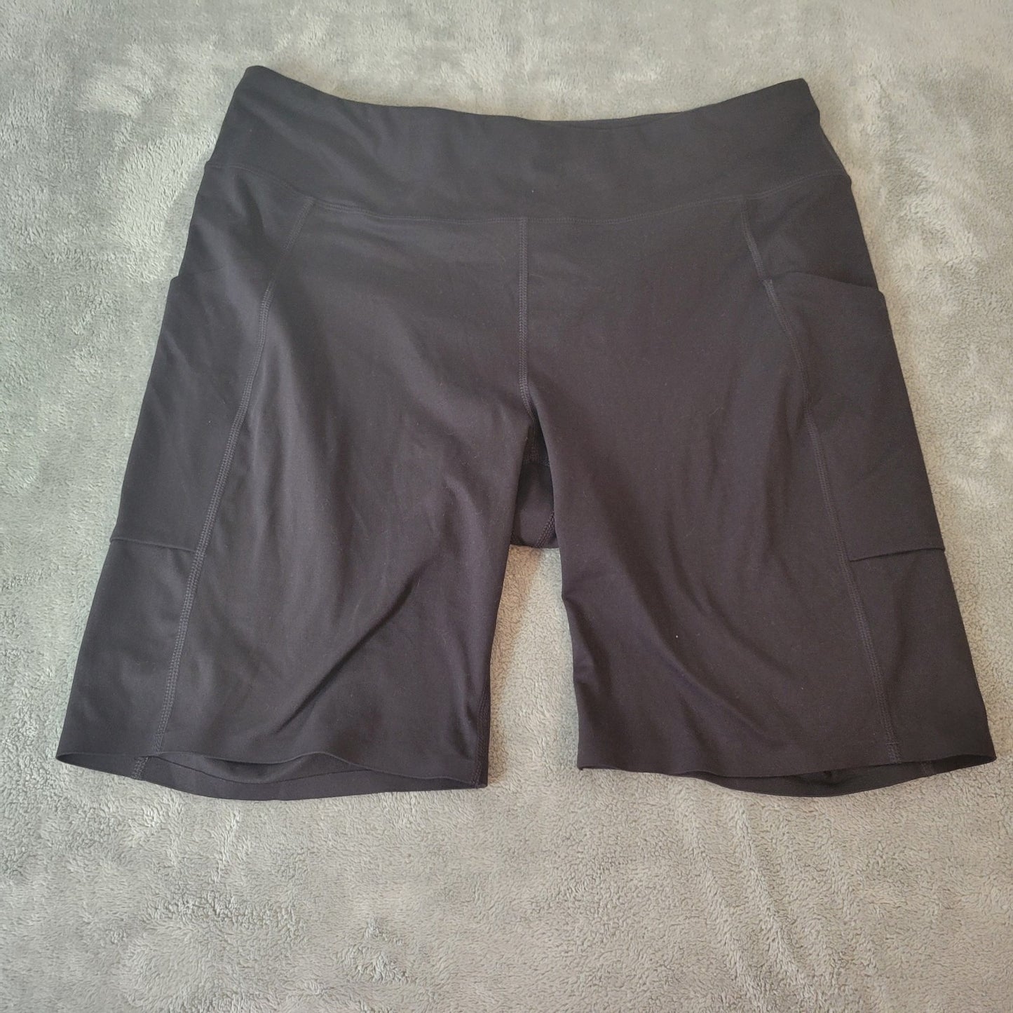 Tek Workout Gear Womens Shorts 1X Plus Pull On Lightweight Black Pockets Comfy