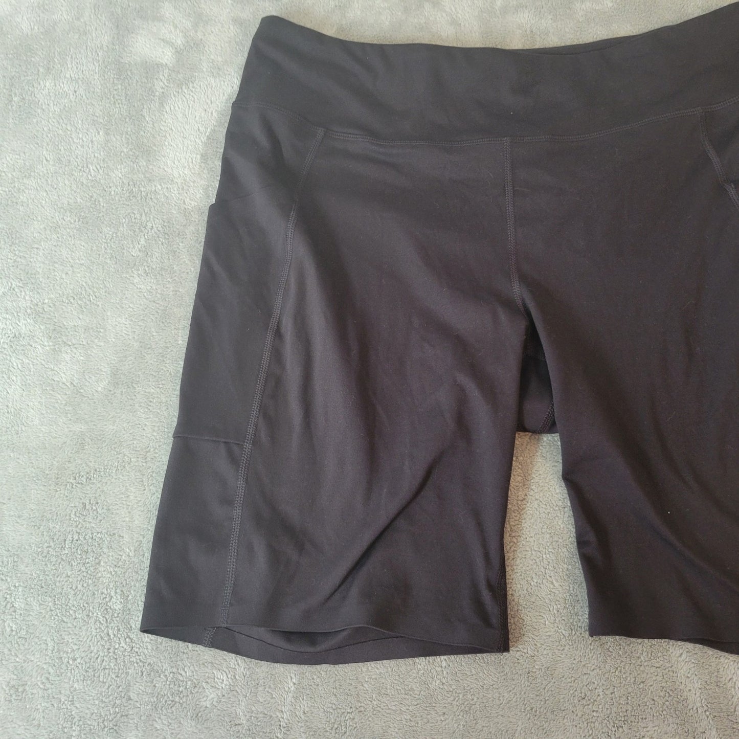Tek Workout Gear Womens Shorts 1X Plus Pull On Lightweight Black Pockets Comfy