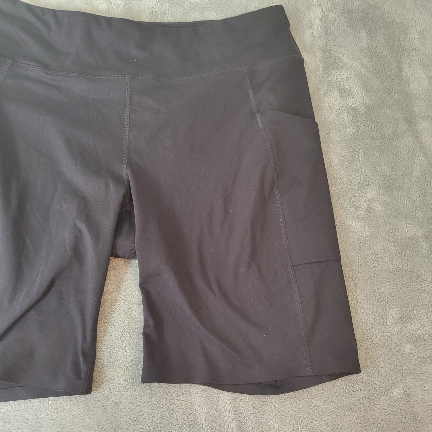 Tek Workout Gear Womens Shorts 1X Plus Pull On Lightweight Black Pockets Comfy