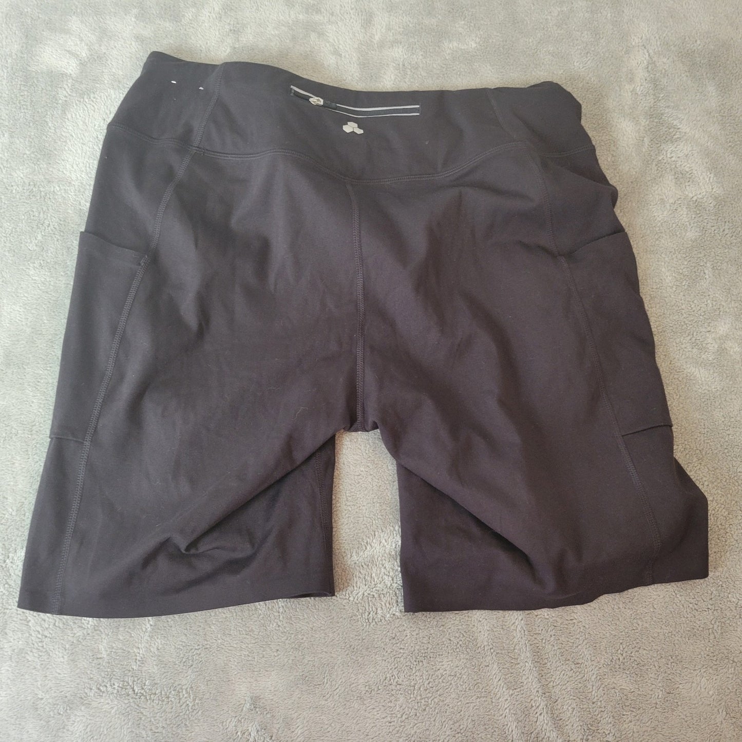 Tek Workout Gear Womens Shorts 1X Plus Pull On Lightweight Black Pockets Comfy