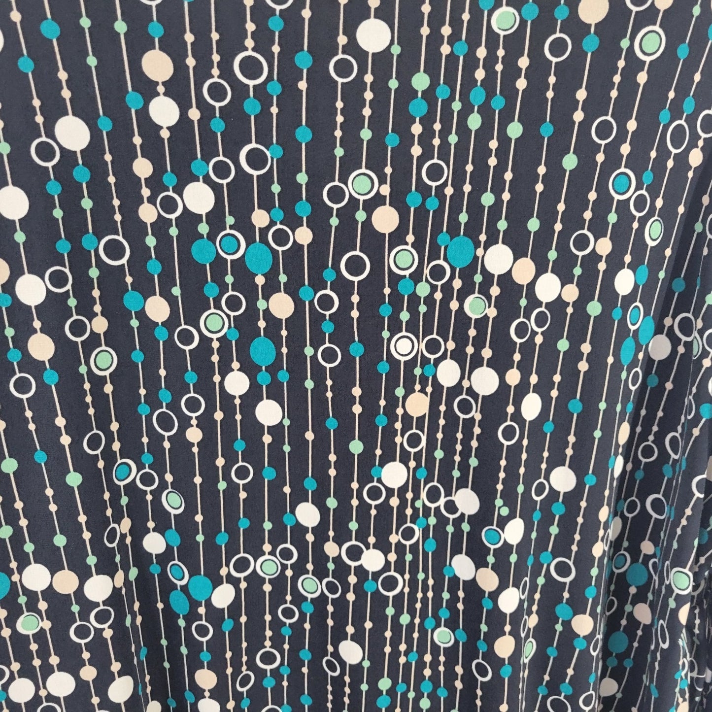 Bay Studio Women's Top 2X Plus Black Blue Circle Geometric V-Neck Stretch
