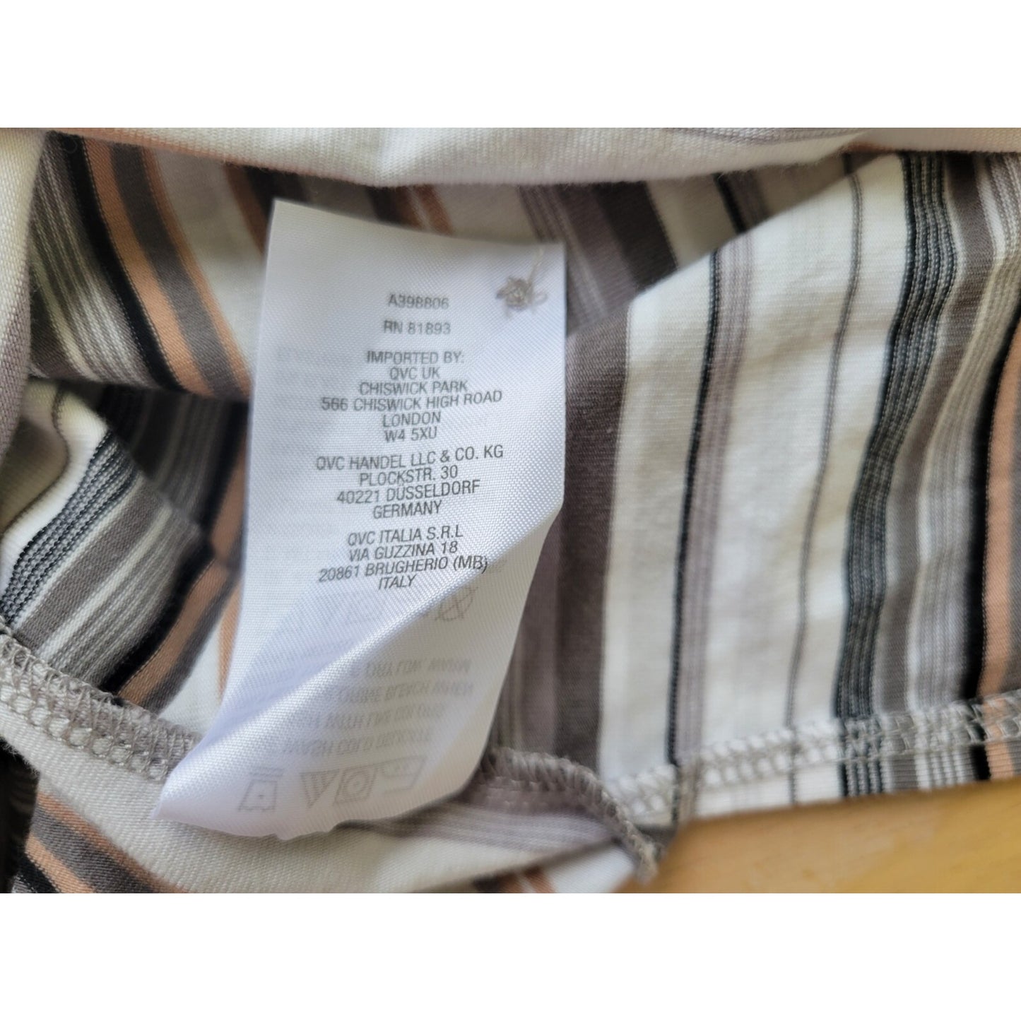 Isaac Mizrahi Live Womens Top 2X Plus Tee Gray Stripe Cotton Blend Cap Sleeve