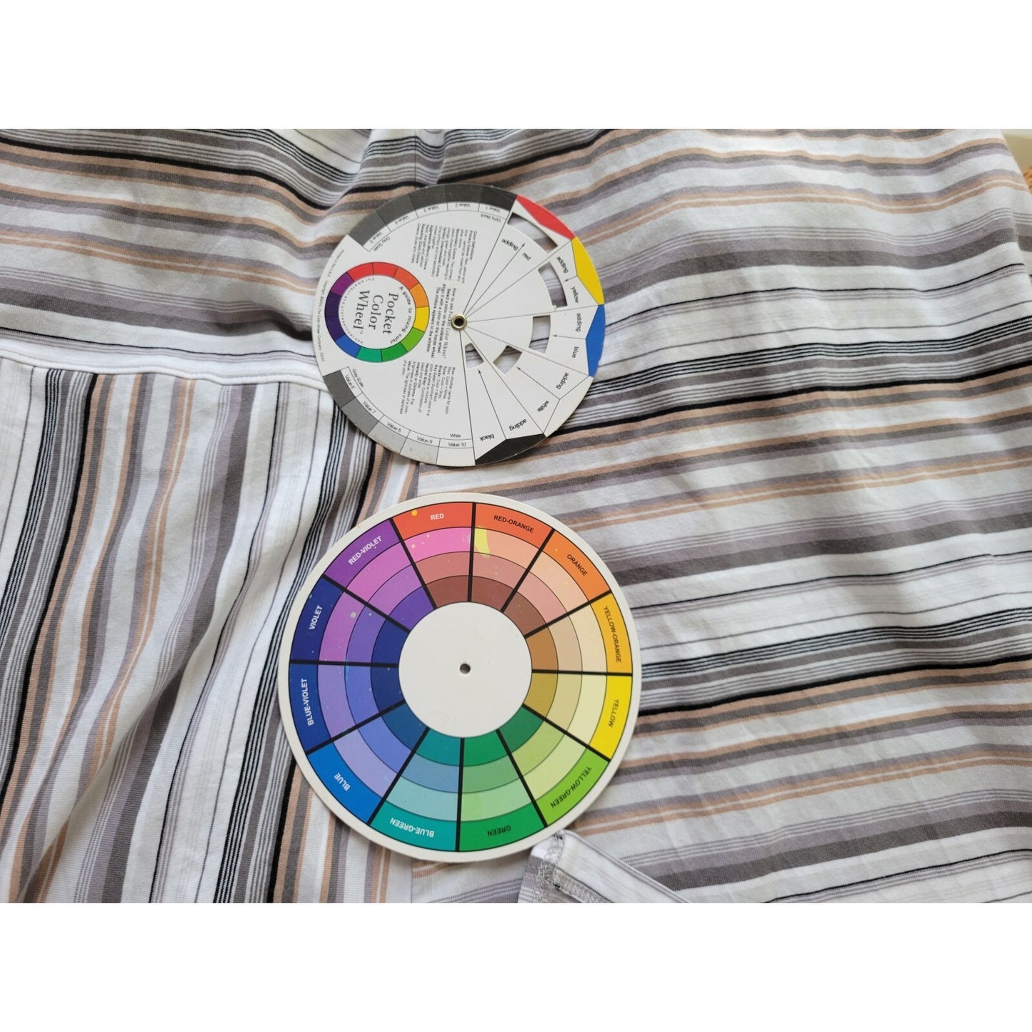 Isaac Mizrahi Live Womens Top 2X Plus Tee Gray Stripe Cotton Blend Cap Sleeve