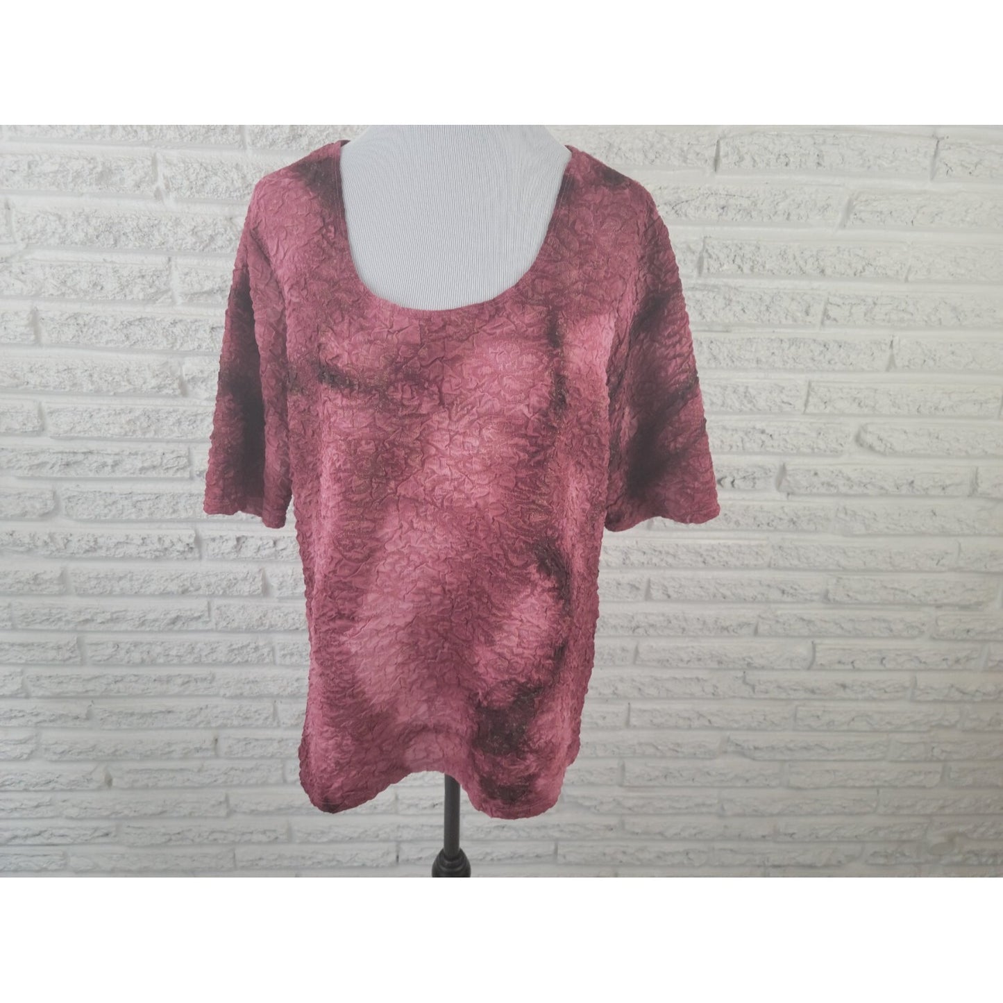 CJ Banks Womens Top 1X Plus Short Sleeve Pinched Burgundy Tie Dye Career Casual