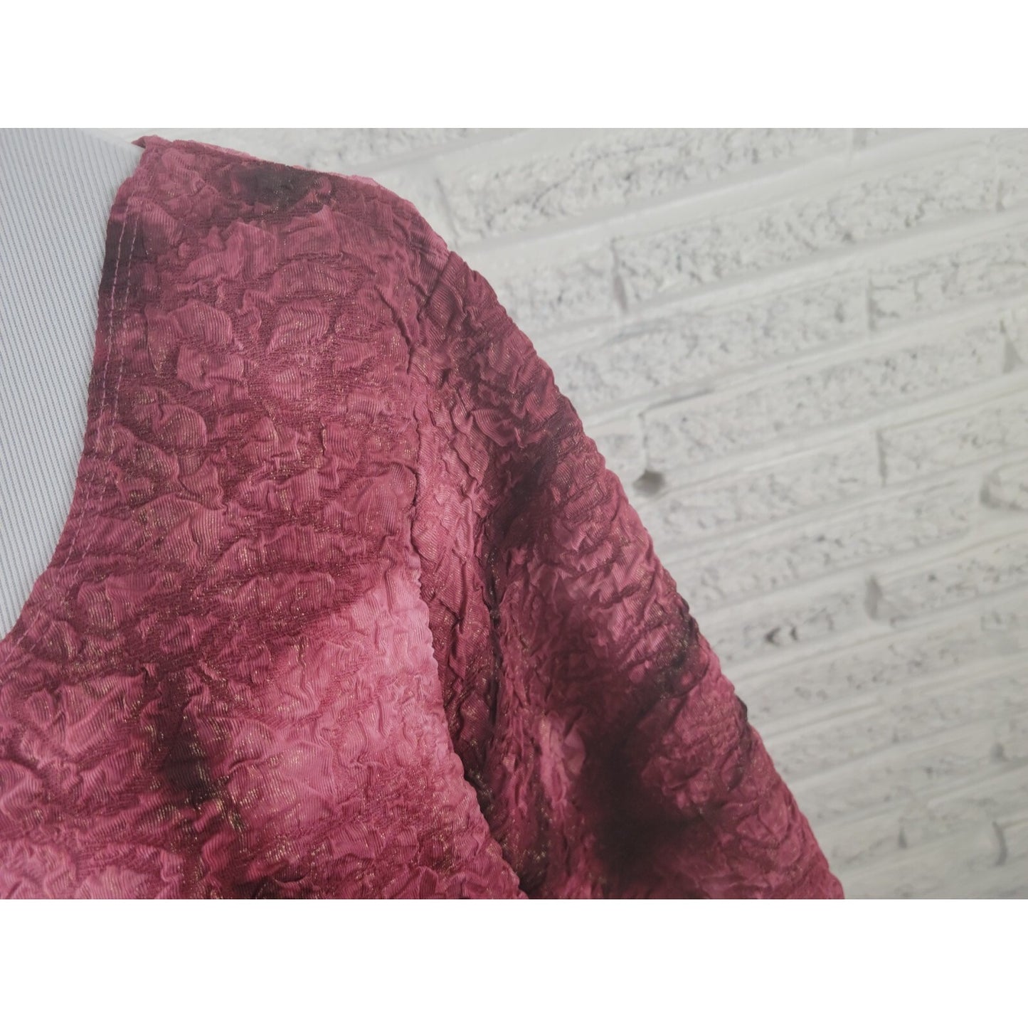 CJ Banks Womens Top 1X Plus Short Sleeve Pinched Burgundy Tie Dye Career Casual