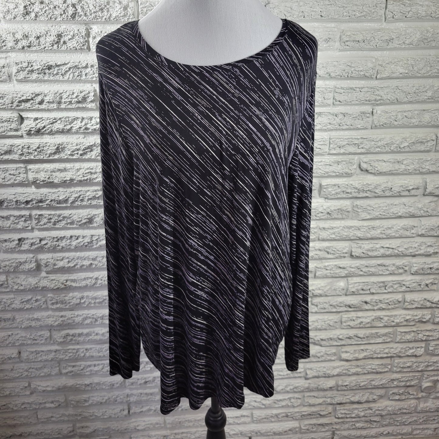 Apt 9 Essentials Womens Top Extra Large Black Diagonal Stripe Comfy Casual
