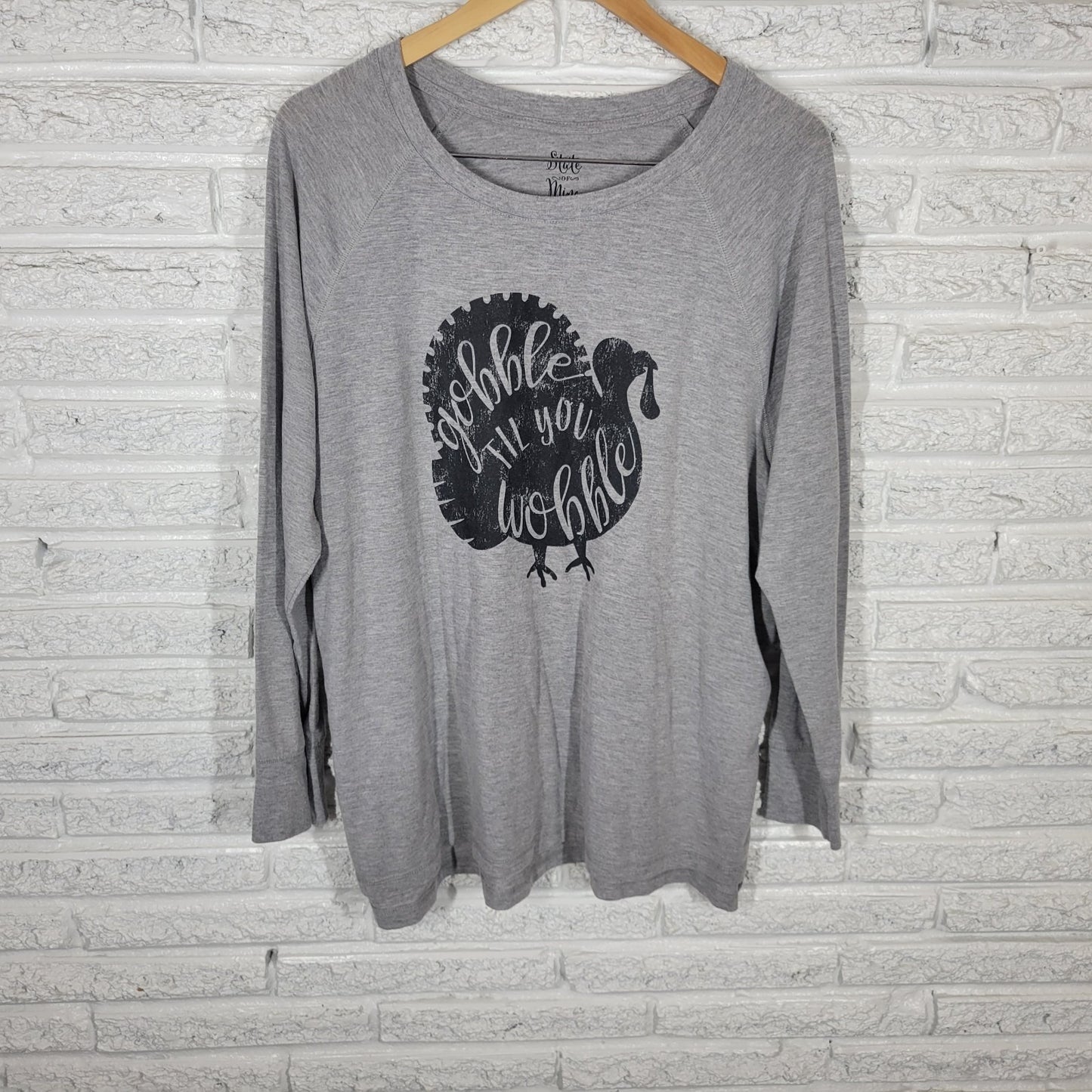 Thanksgiving Womens Top Extra Large XL Long Sleeve Gray Turkey Gobble Wobble