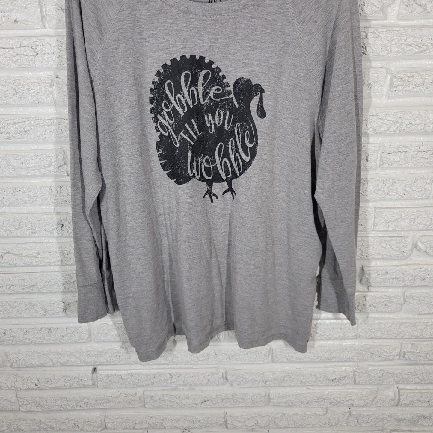 Thanksgiving Womens Top Extra Large XL Long Sleeve Gray Turkey Gobble Wobble