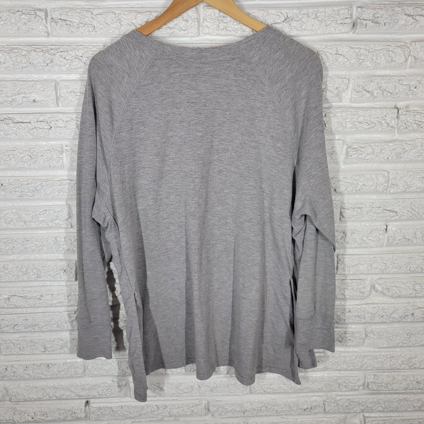 Thanksgiving Womens Top Extra Large XL Long Sleeve Gray Turkey Gobble Wobble