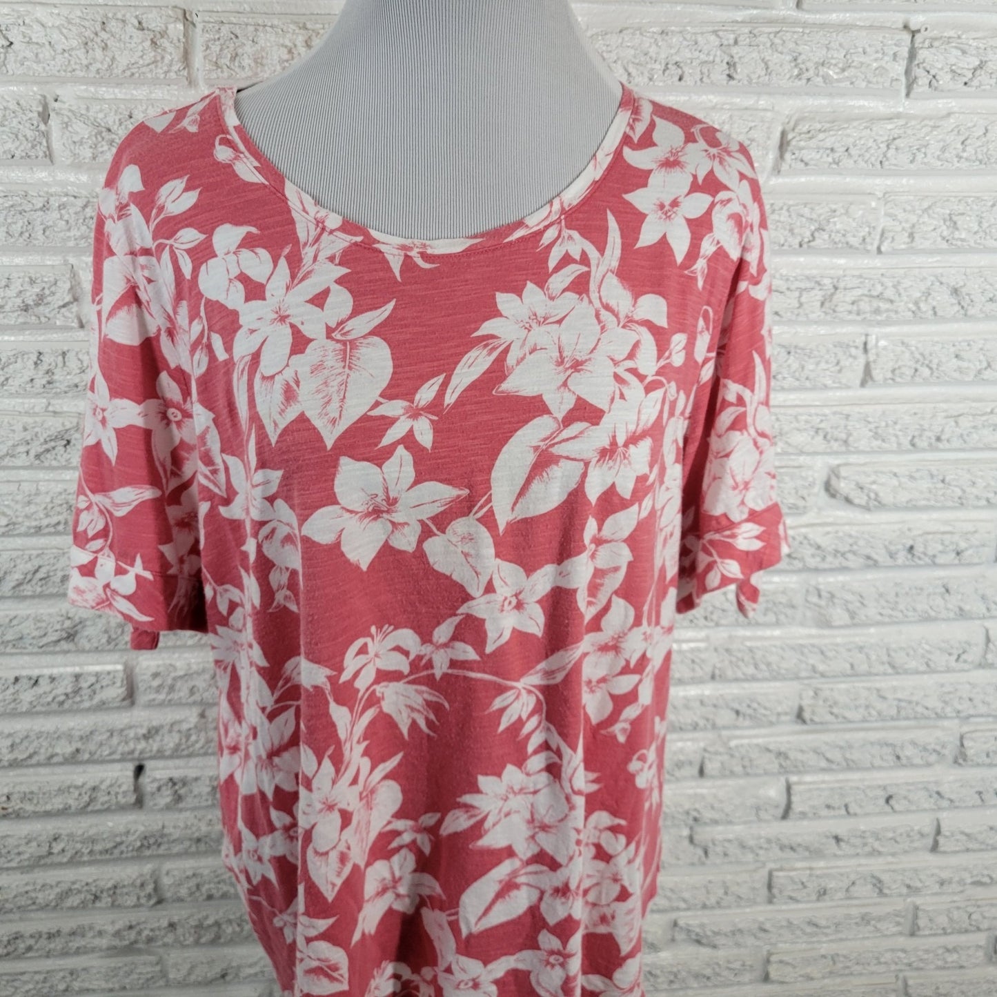 Liz Claiborne Womens Top 1X Plus Tee Short Tied Sleeves Pink Floral Lightweight