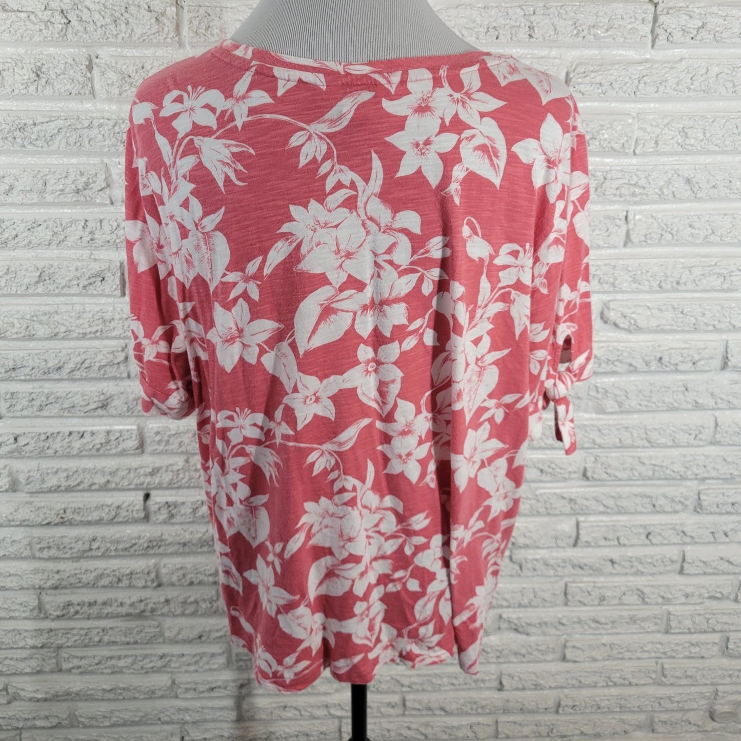 Liz Claiborne Womens Top 1X Plus Tee Short Tied Sleeves Pink Floral Lightweight