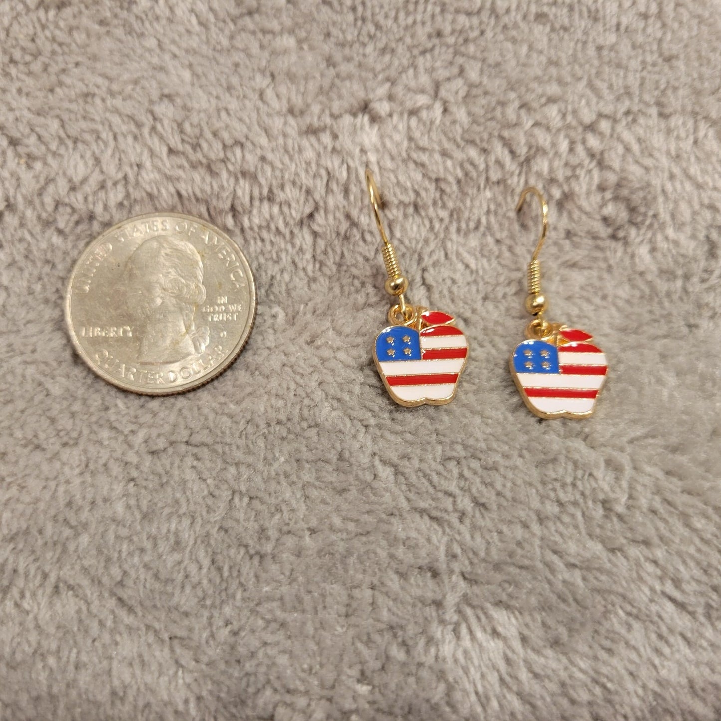 Fourth of July Patriotic Womens Earrings One Pair USA Flag Apple Hanging Dangle