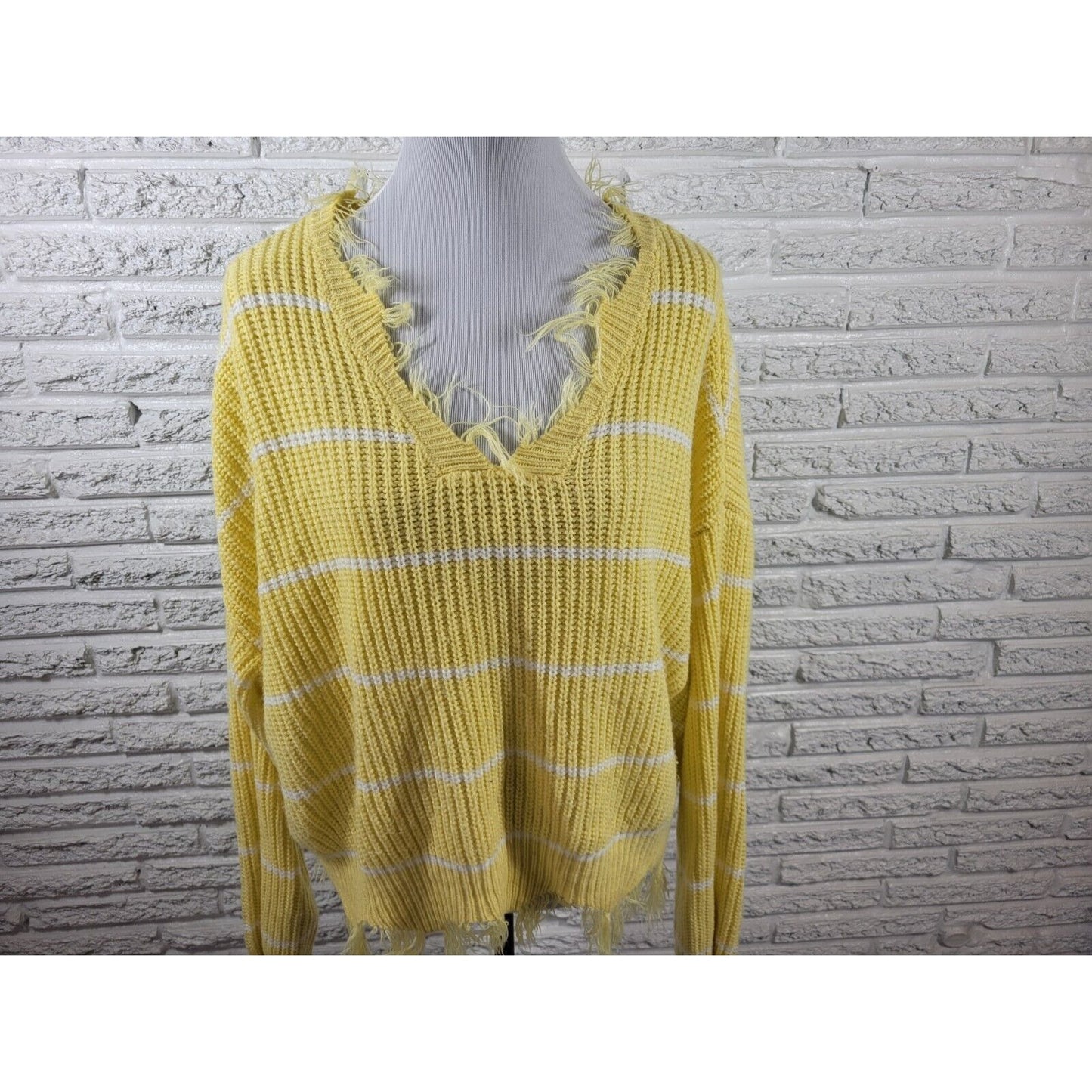 Rue 21 Womens Sweater 2X Plus Cropped Long Sleeve Yellow Stripe Fringe Soft