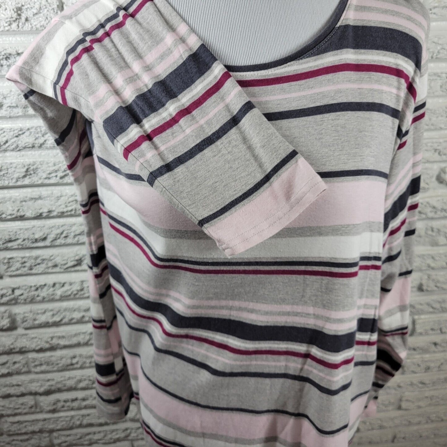 Croft Barrow Women Top 2X Tee Classic Long Sleeve Pink Stripe Lightweight Cotton