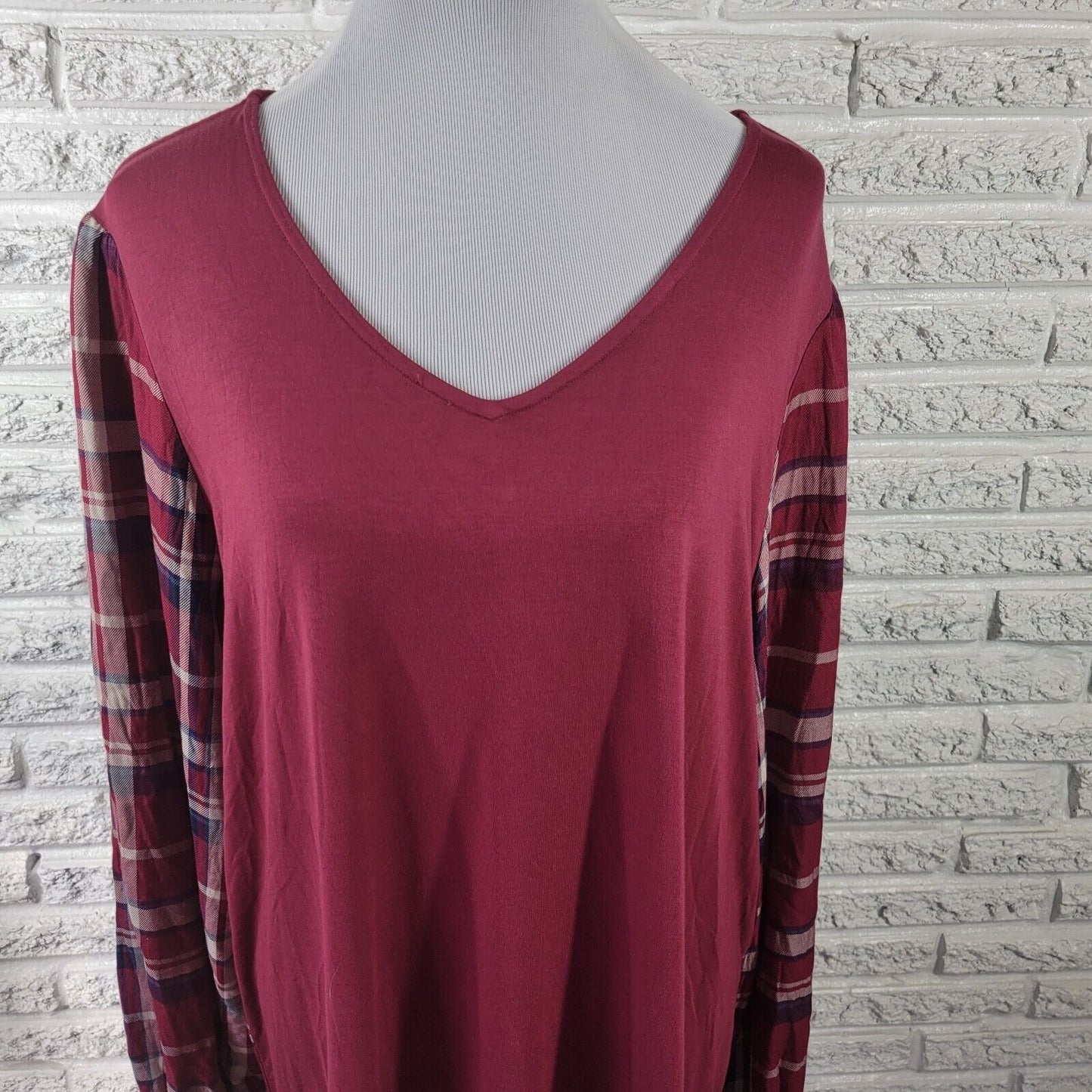 Belle Kim Gravel Womens Top Extra Large XL Long Sleeve Burgundy Plaid Comfy