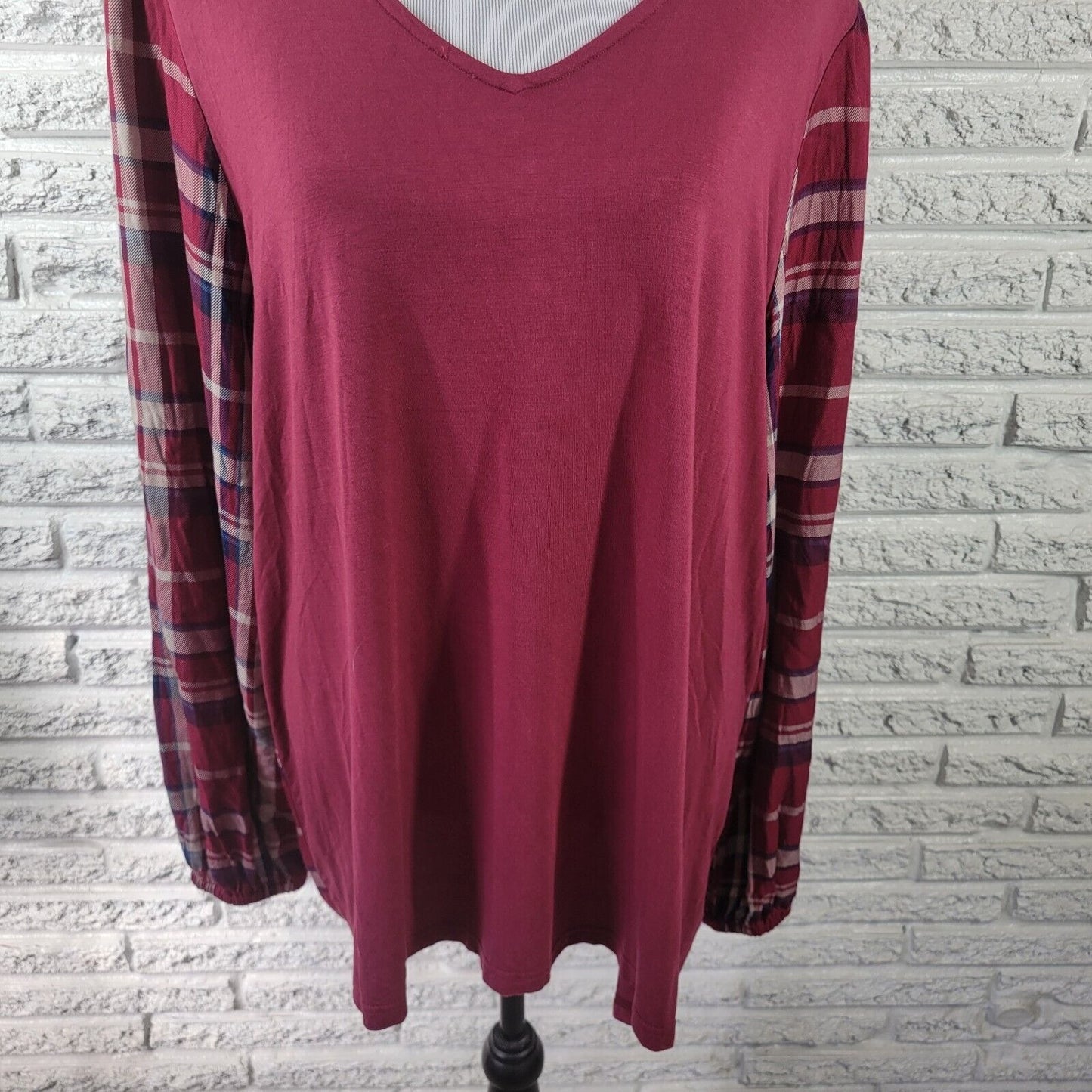 Belle Kim Gravel Womens Top Extra Large XL Long Sleeve Burgundy Plaid Comfy