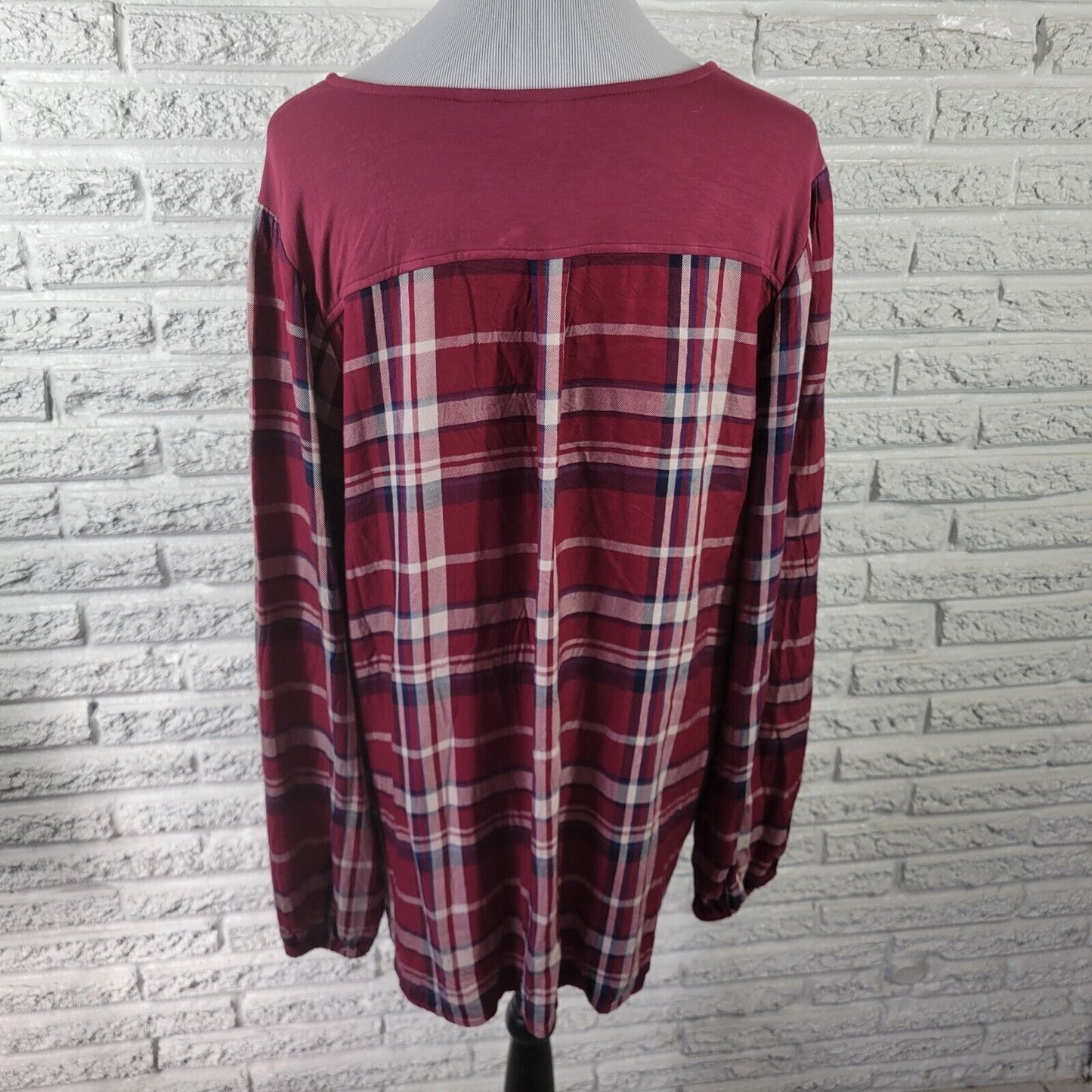 Belle Kim Gravel Womens Top Extra Large XL Long Sleeve Burgundy Plaid Comfy