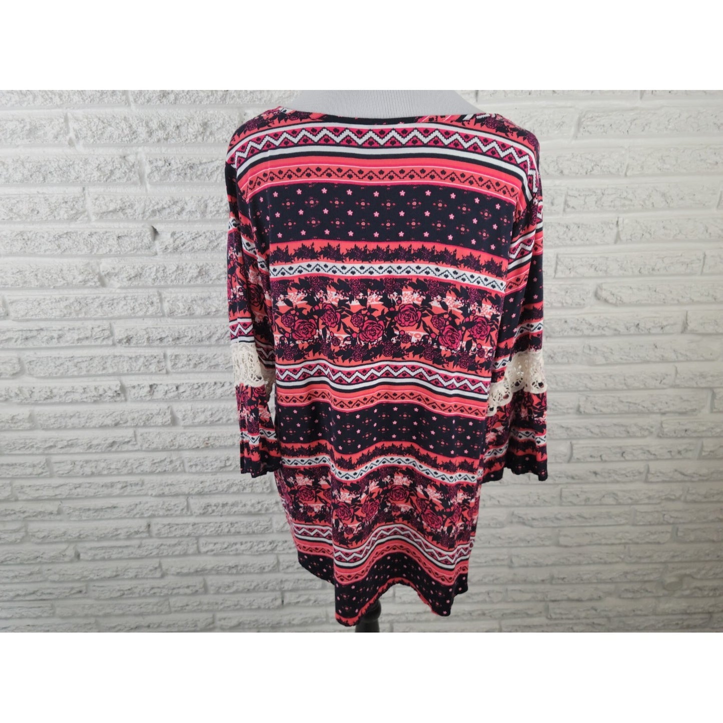 Cato Womens Top 18W 20W Plus Tunic Lace Sleeve Black Floral Asymmetric Rayon