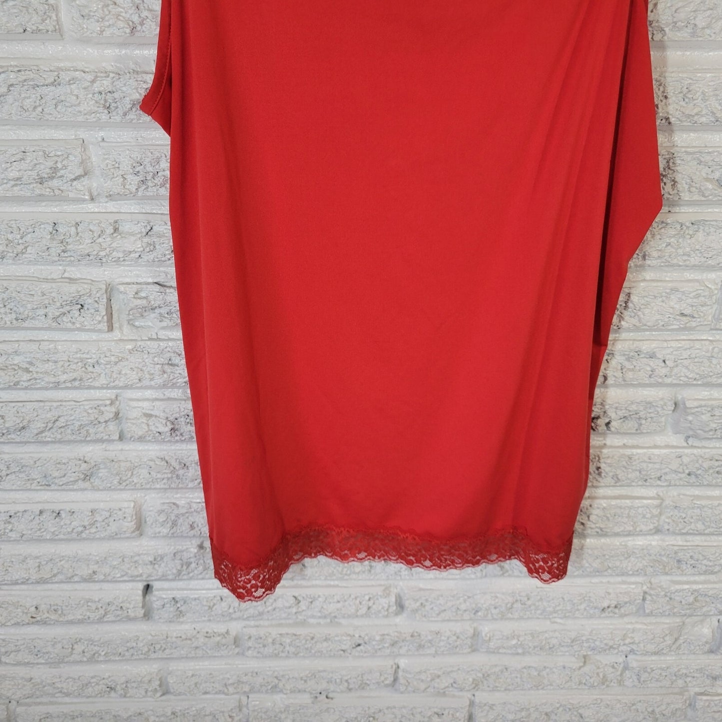Fashion Bug Women Top 2X Plus Camisole Red Adjustable Spaghetti Lace Trim