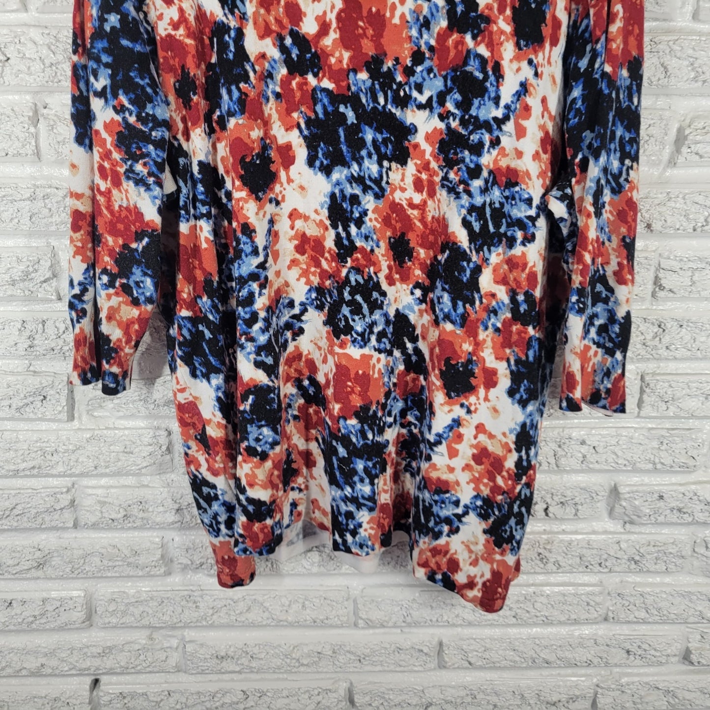 Dress Barn Womens Top 3X Plus 3/4 Sleeve Blue Red Watercolor