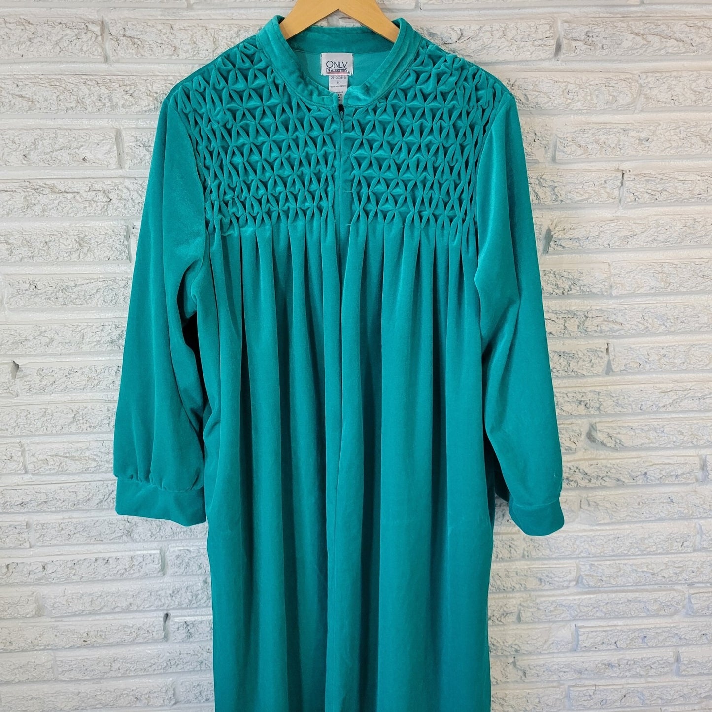 Only Necessities Womens Robe 1X Zip Up Green Velour Cinched Pockets Loungewear