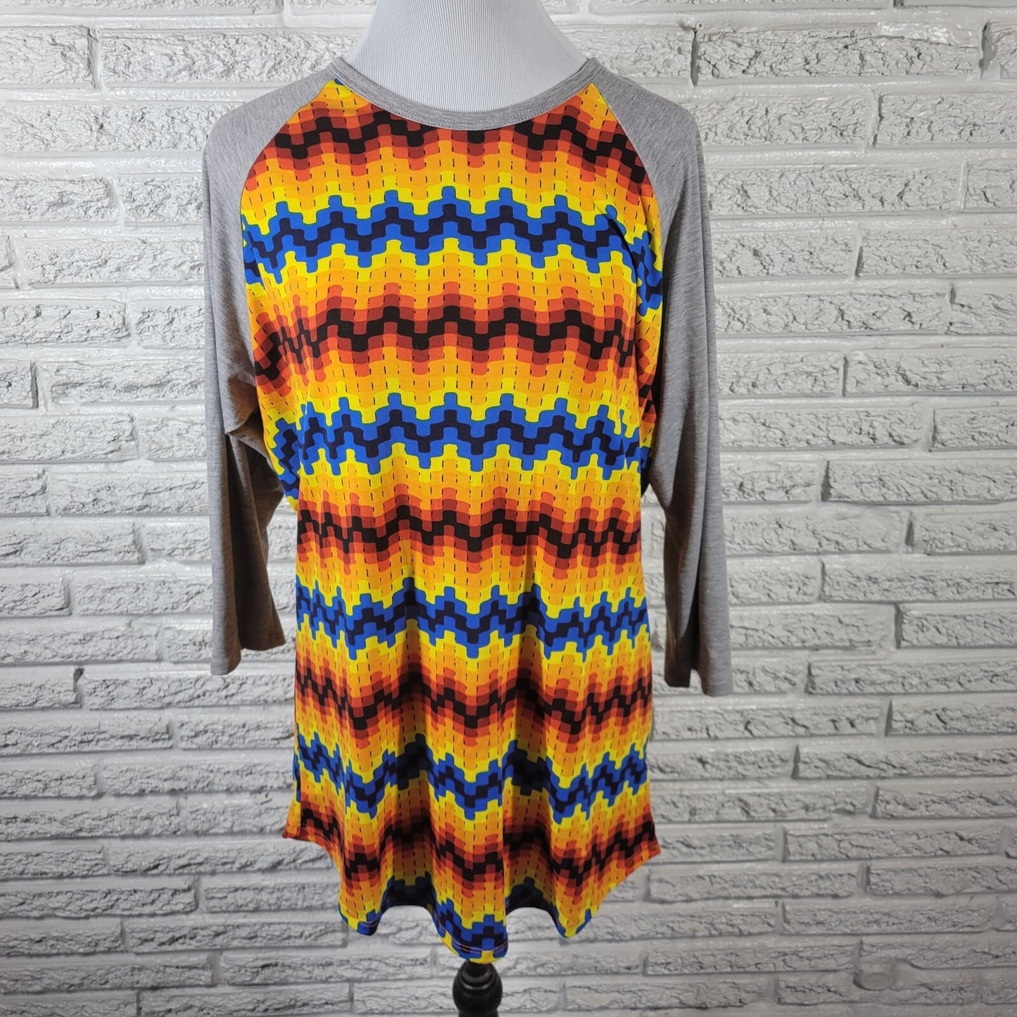 LuLaRoe Women's XL Top Blue Yellow Pixel Geometric 3/4 Sleeve Raglan Tee Shirt