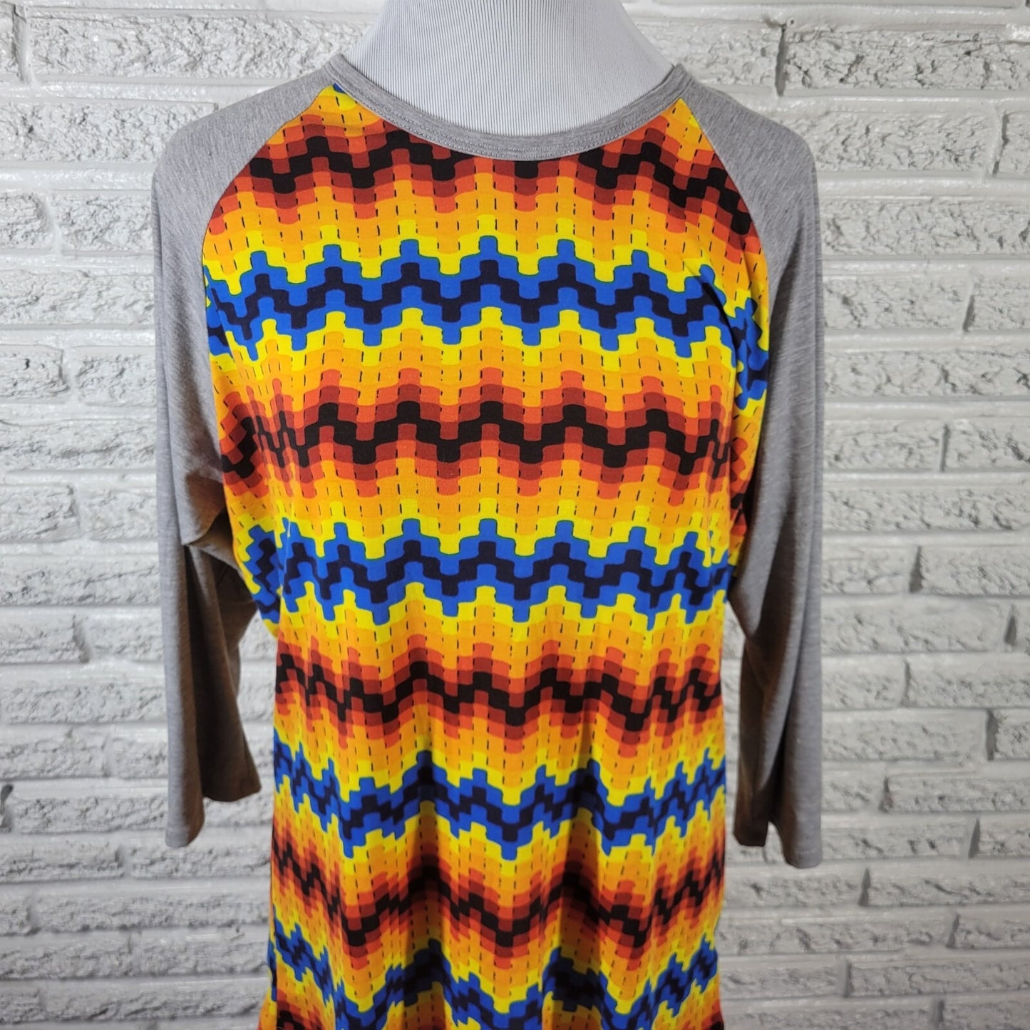 LuLaRoe Women's XL Top Blue Yellow Pixel Geometric 3/4 Sleeve Raglan Tee Shirt