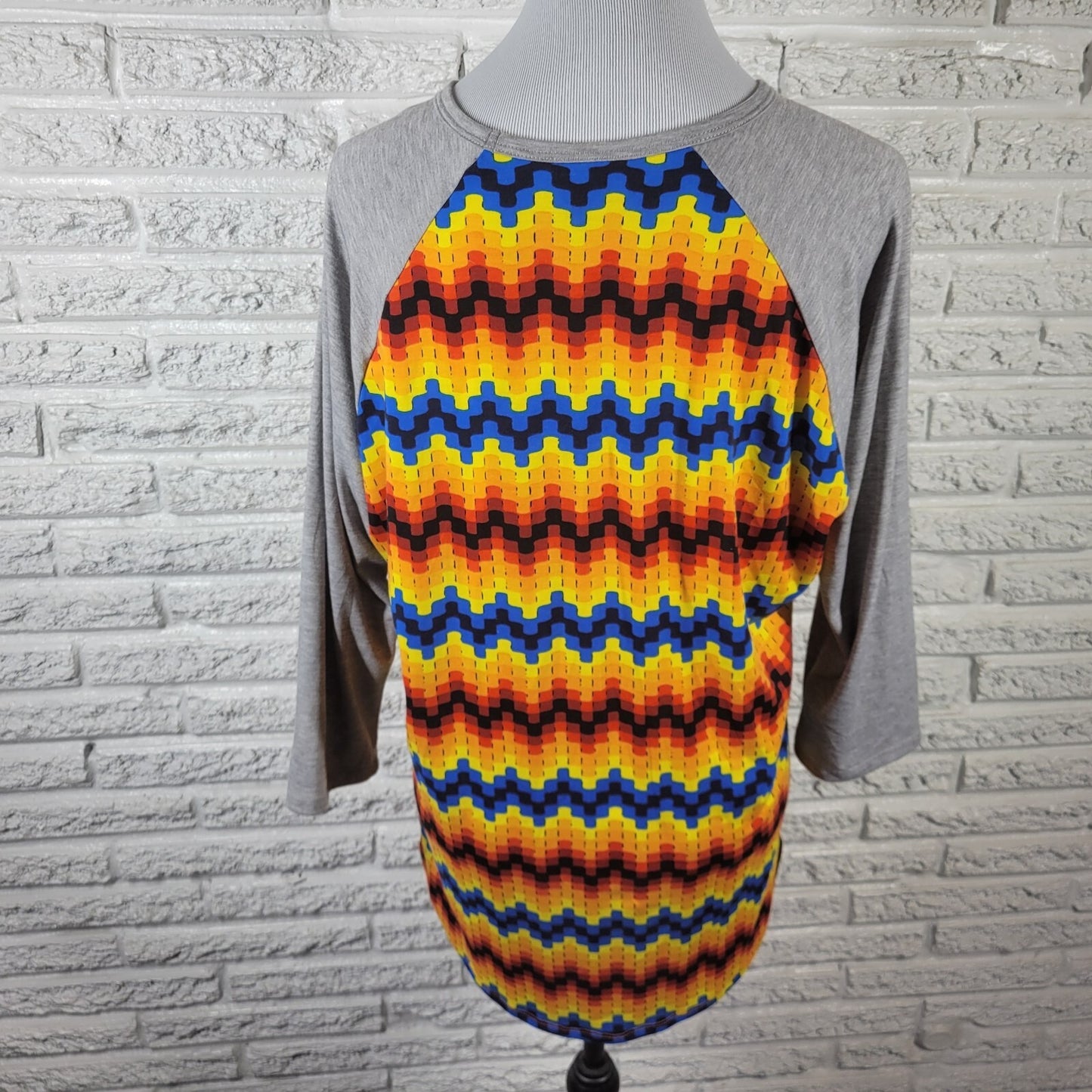 LuLaRoe Women's XL Top Blue Yellow Pixel Geometric 3/4 Sleeve Raglan Tee Shirt