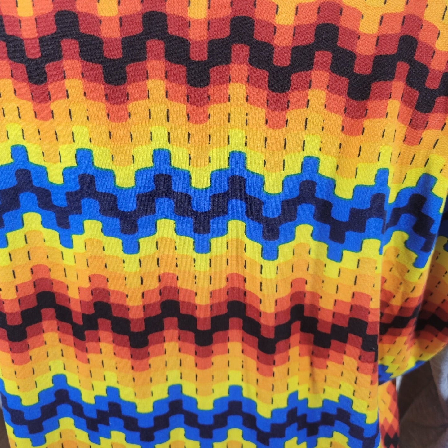 LuLaRoe Women's XL Top Blue Yellow Pixel Geometric 3/4 Sleeve Raglan Tee Shirt