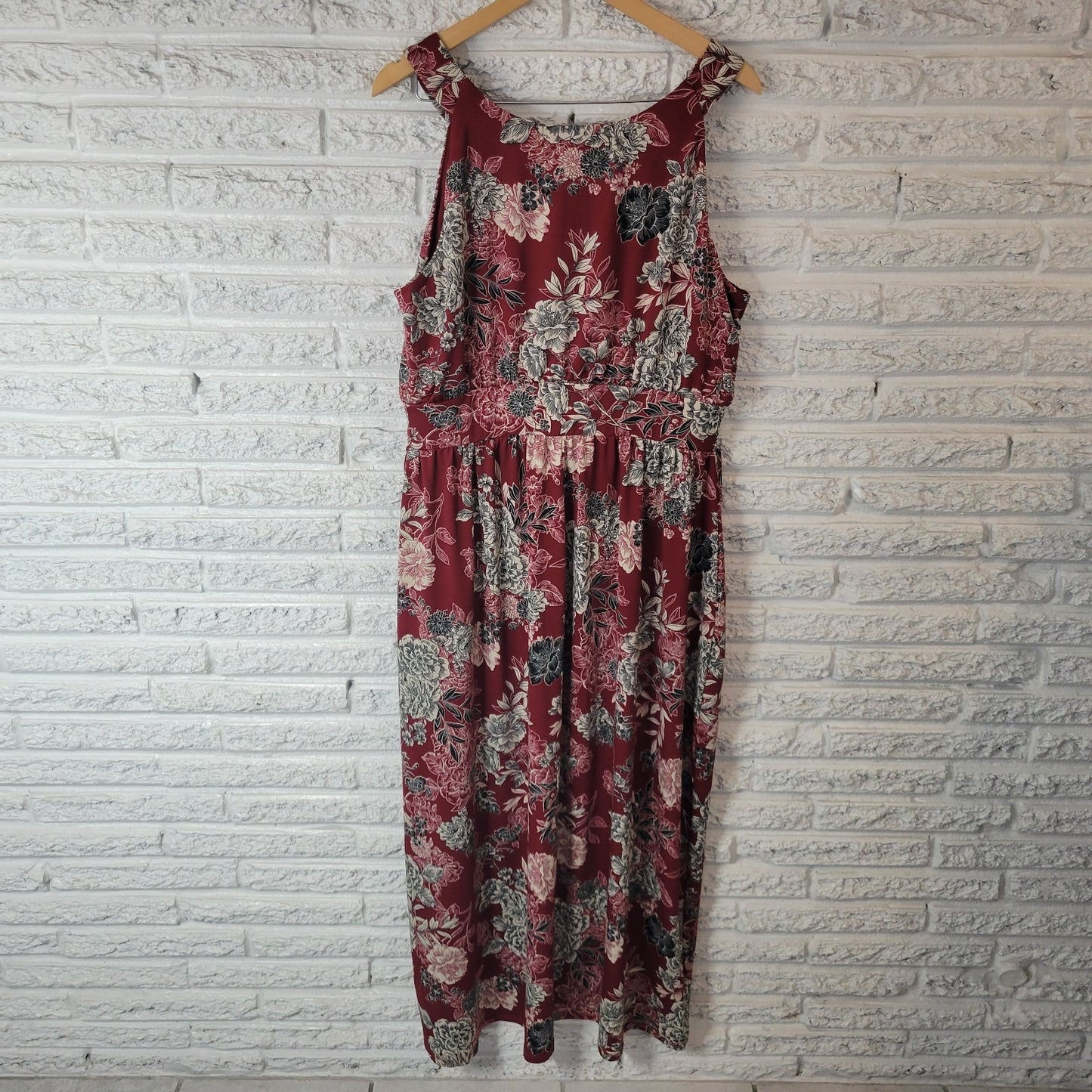 Meri Skye Womens Dress 2X Plus Sleeveless Midi Sheath Burgundy Floral Poly Blend