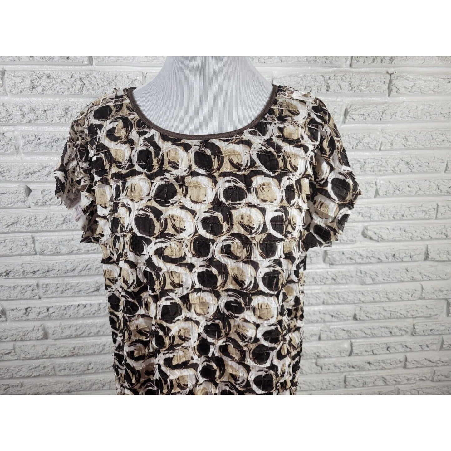 NY Collection Womens Top 1X Plus Sleeveless Brown Circles Tiered Office Ruffle