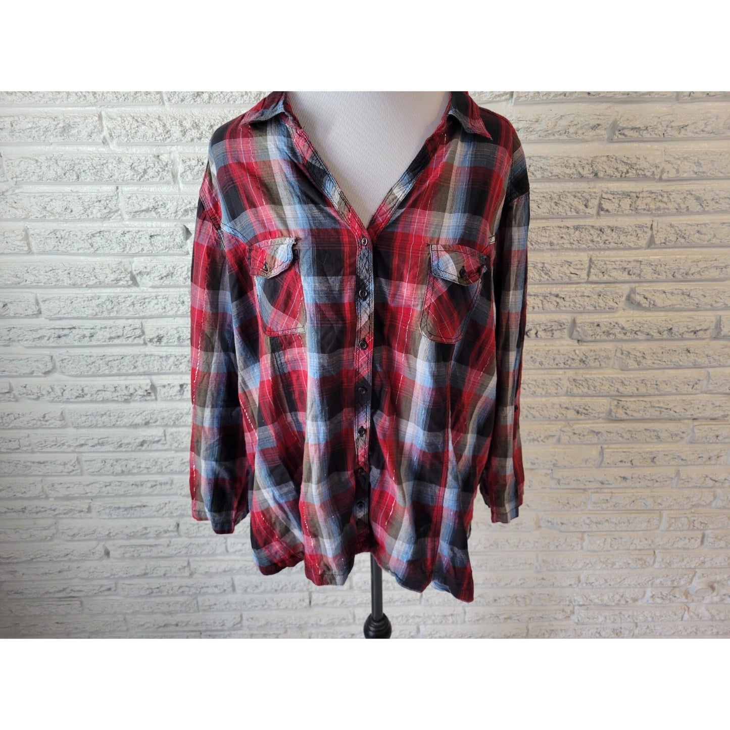 Cato Womens Shirt 26W 28W Plus Roll Tab Sleeve Collar Red Plaid  Button Metallic