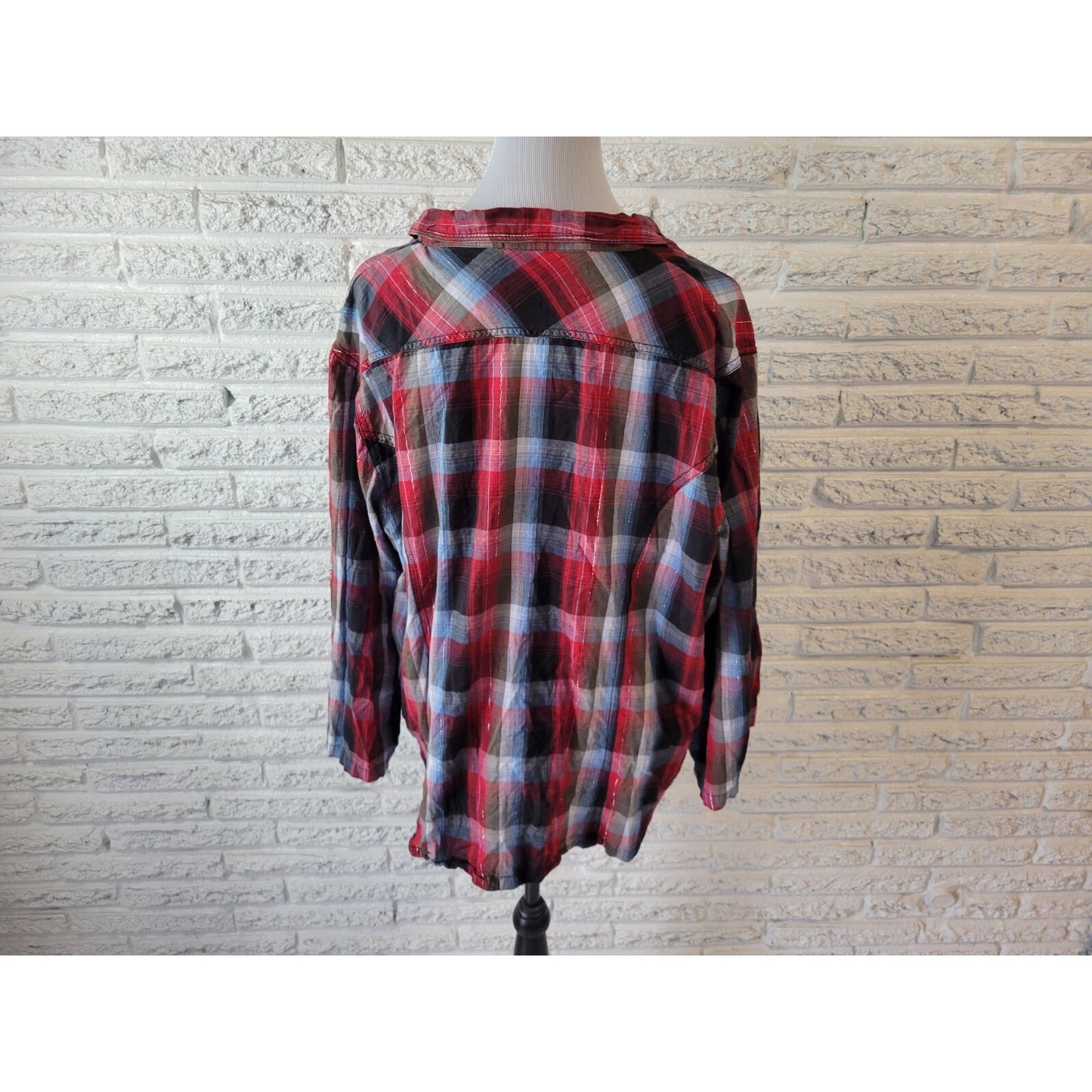 Cato Womens Shirt 26W 28W Plus Roll Tab Sleeve Collar Red Plaid  Button Metallic