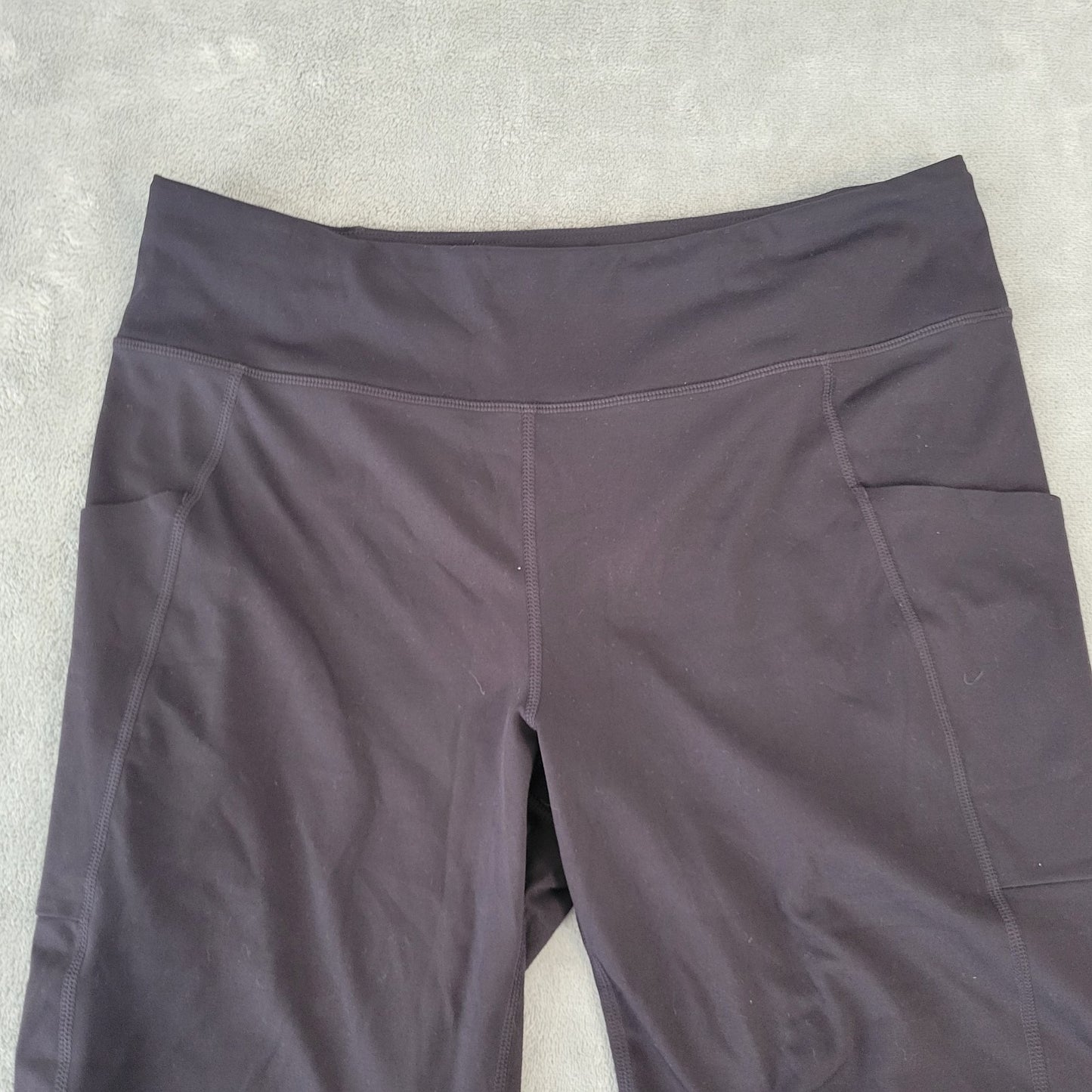 Tek Gear Workout Womens Shorts 1X Pull On Athletic Black Lightweight Poly Blend