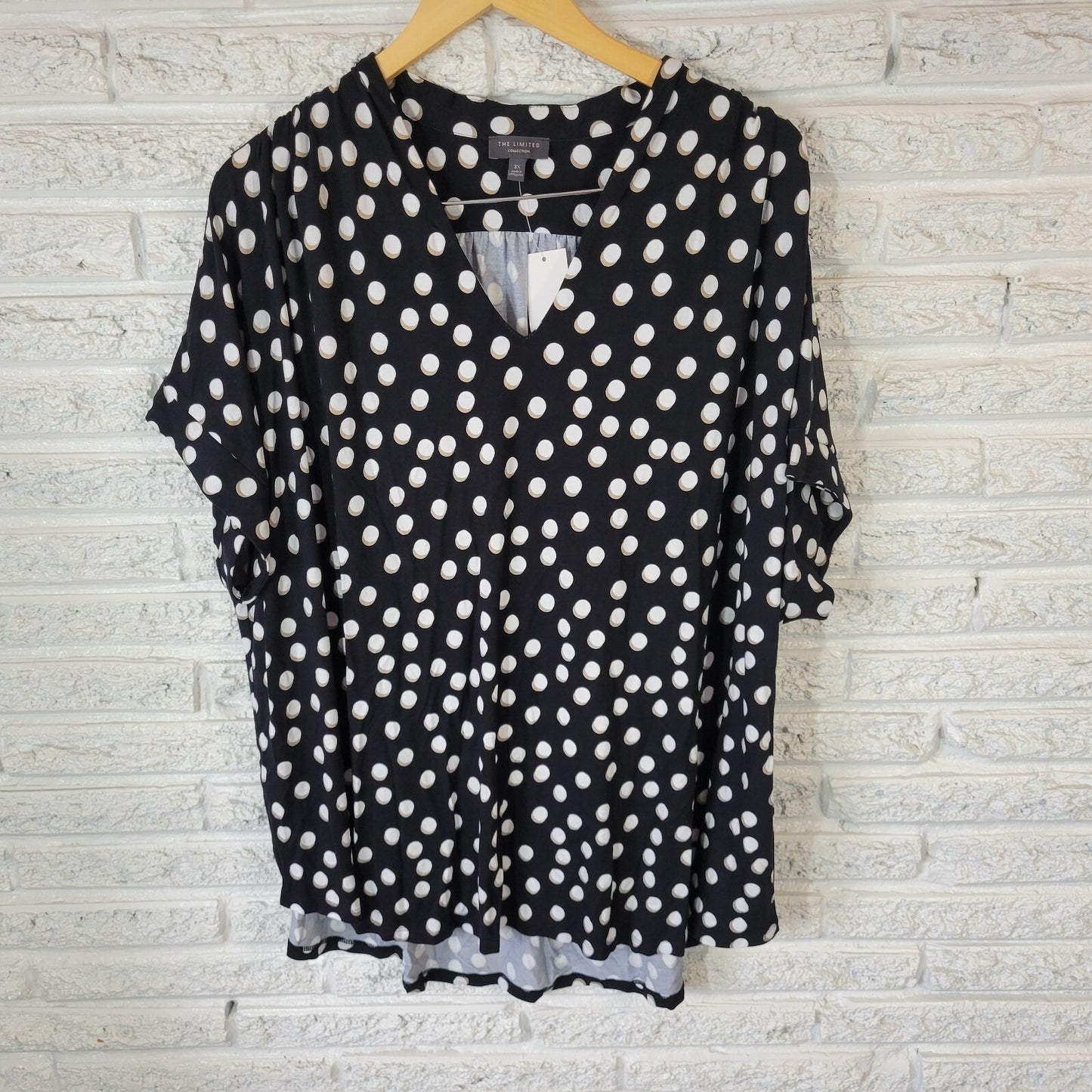 The Limited Plus Size 3X Tunic Top V-Neck Short Sleeve Geometric Black White