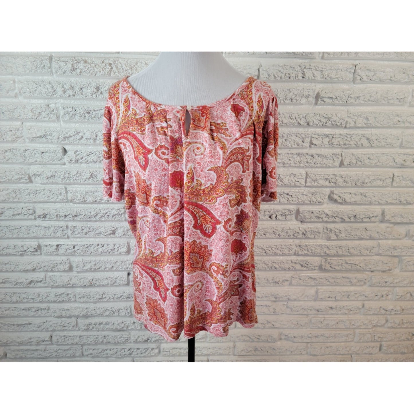 Chaps Women Top 2X Plus Flutter Short Sleeve Red Paisley Keyhole Rayon Spandex