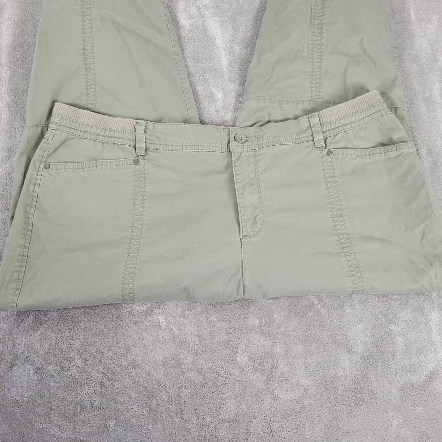 Croft Barrow Womens Pants 18 Plus Capri Green Lightweight Comfy Casual Zip Fly