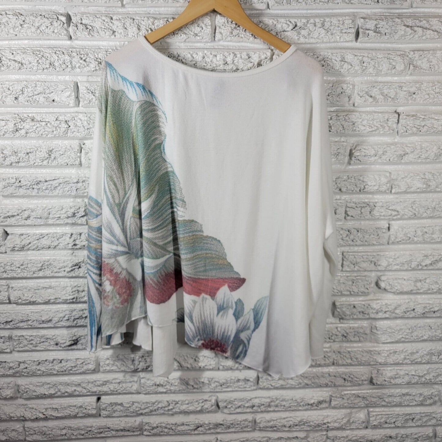 GO Couture Women Top Extra Large XL Oversized Long Sleeve Blue Green Floral Soft