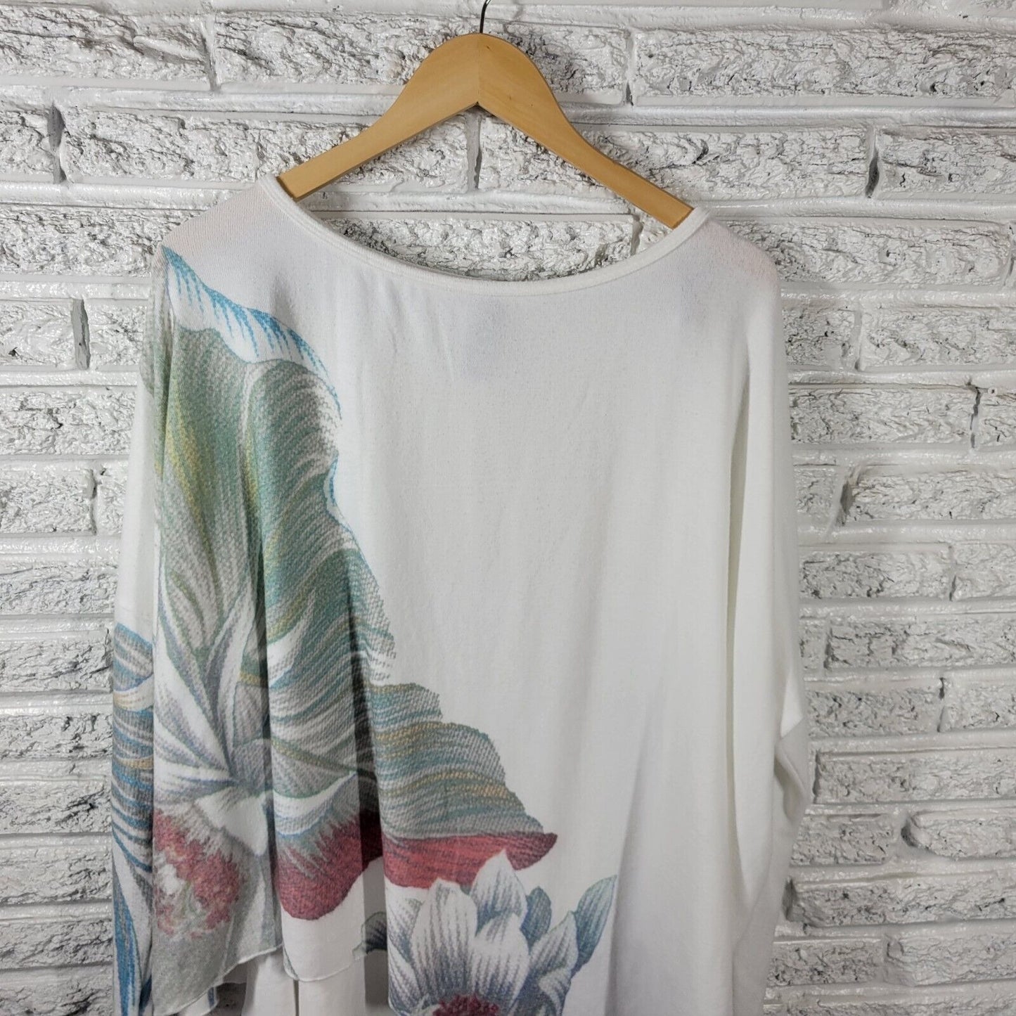 GO Couture Women Top Extra Large XL Oversized Long Sleeve Blue Green Floral Soft