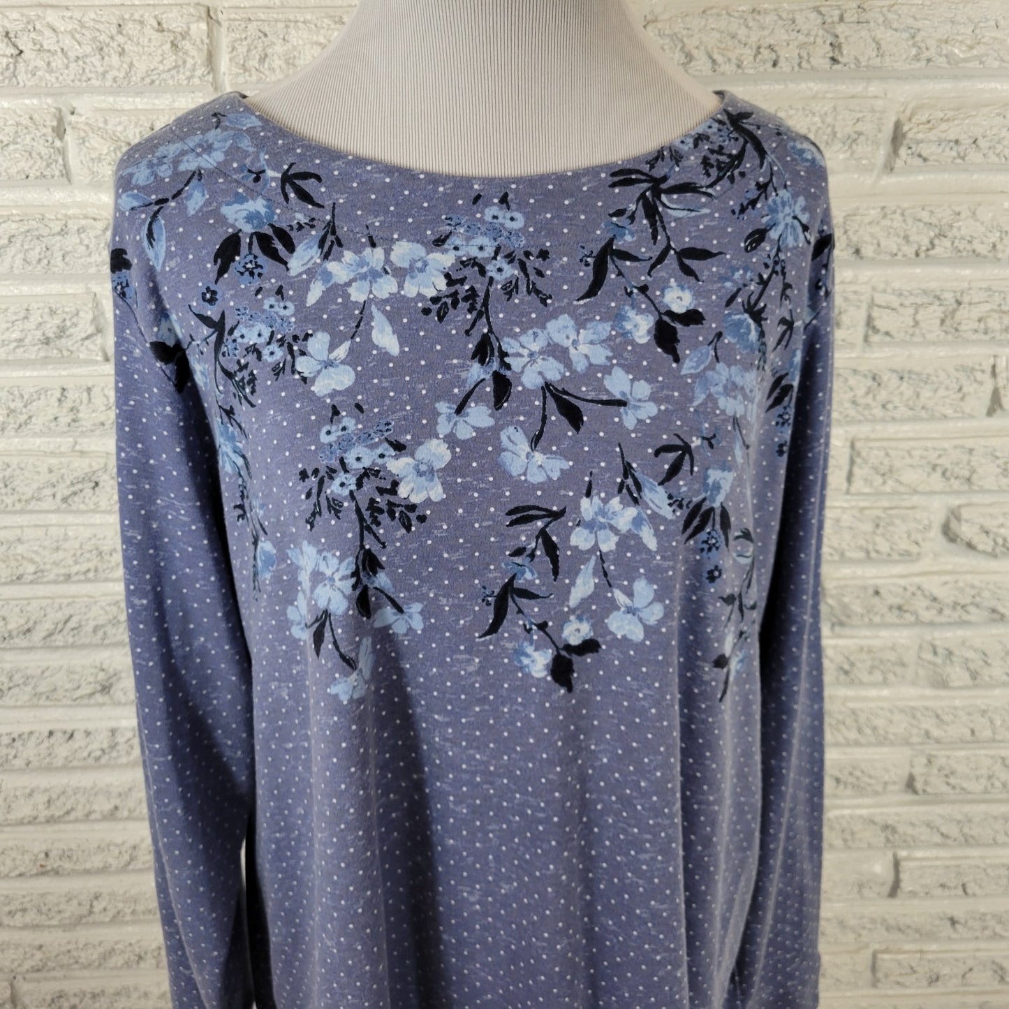 Croft Barrow Extra Soft Womens Top 2X Plus Long Sleeve Blue Floral Cotton Blend