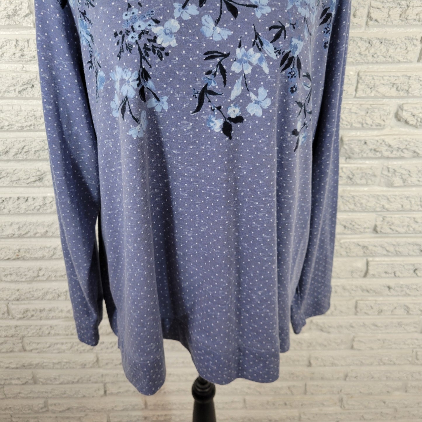 Croft Barrow Extra Soft Womens Top 2X Plus Long Sleeve Blue Floral Cotton Blend
