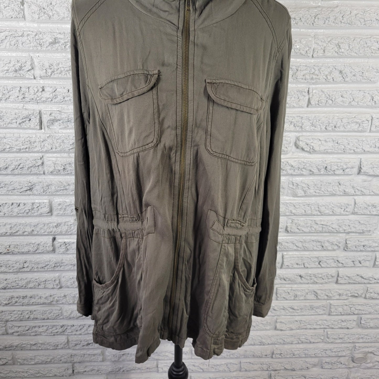 Maurices Women's Plus Size 1X Green Lightweight Utility Jacket Soft Rayon Zip Up