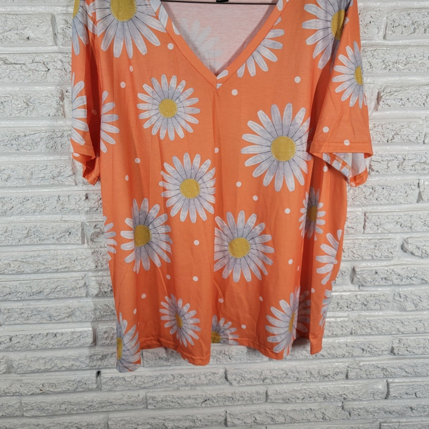 Shein Curve Womens Top 3XL Plus Tee Daisies Orange Floral Poly Blend Comfy