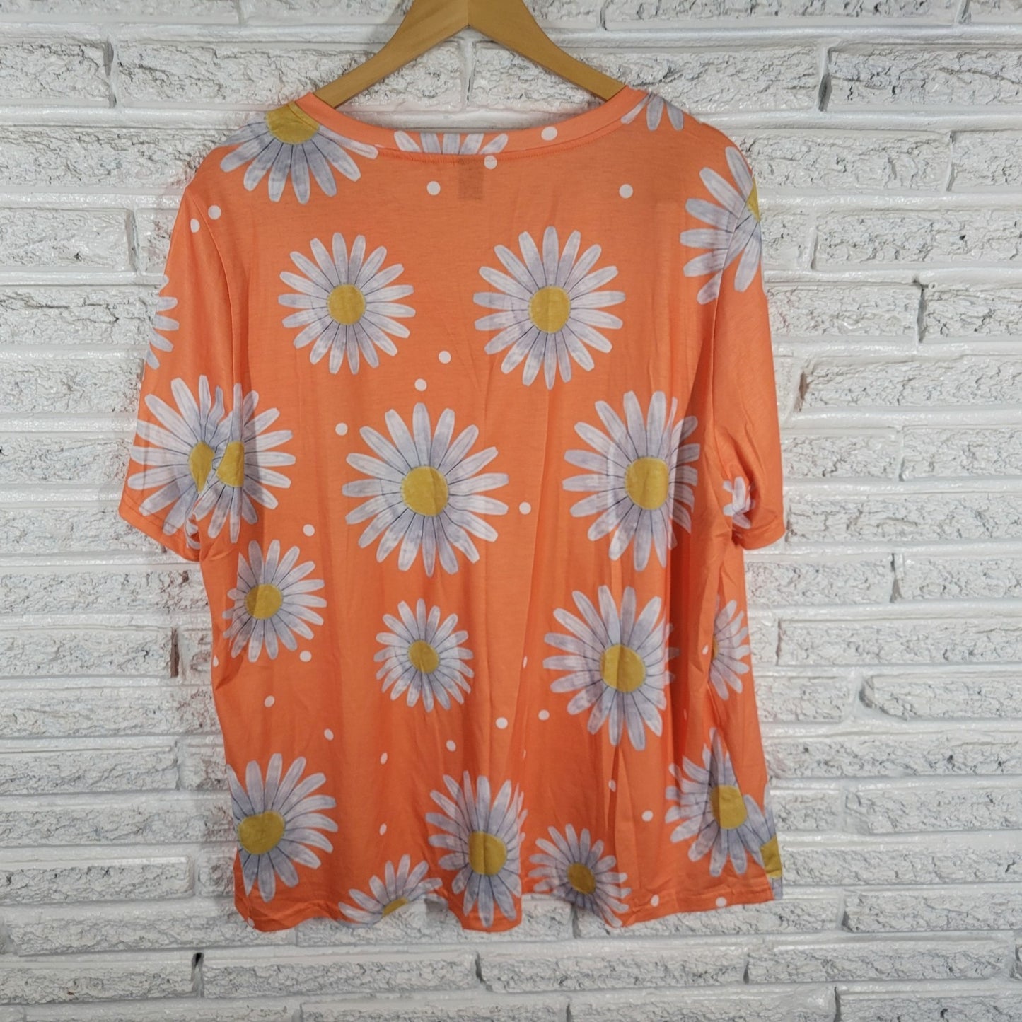 Shein Curve Womens Top 3XL Plus Tee Daisies Orange Floral Poly Blend Comfy